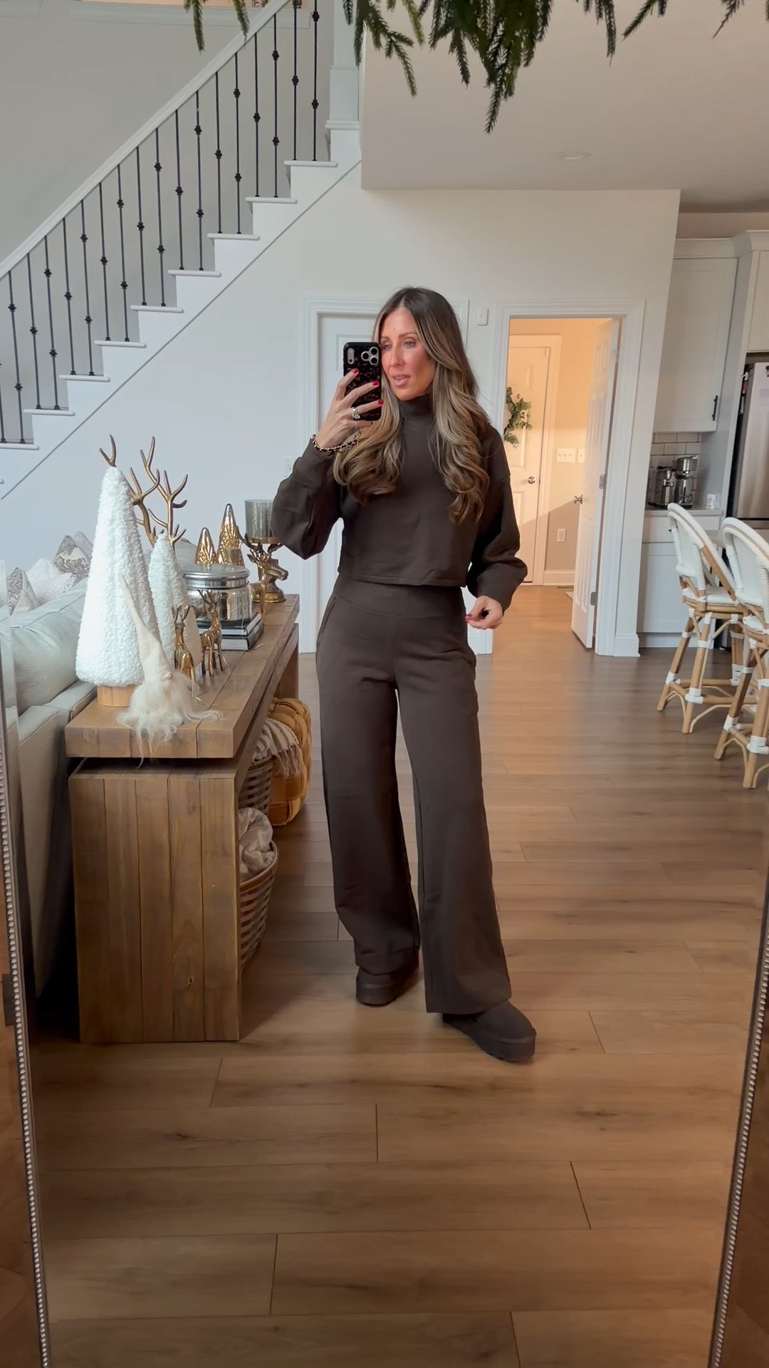 New Alo drop
Espresso brown size Med 

#LTKHoliday #LTKGiftGuide #LTKmomlife