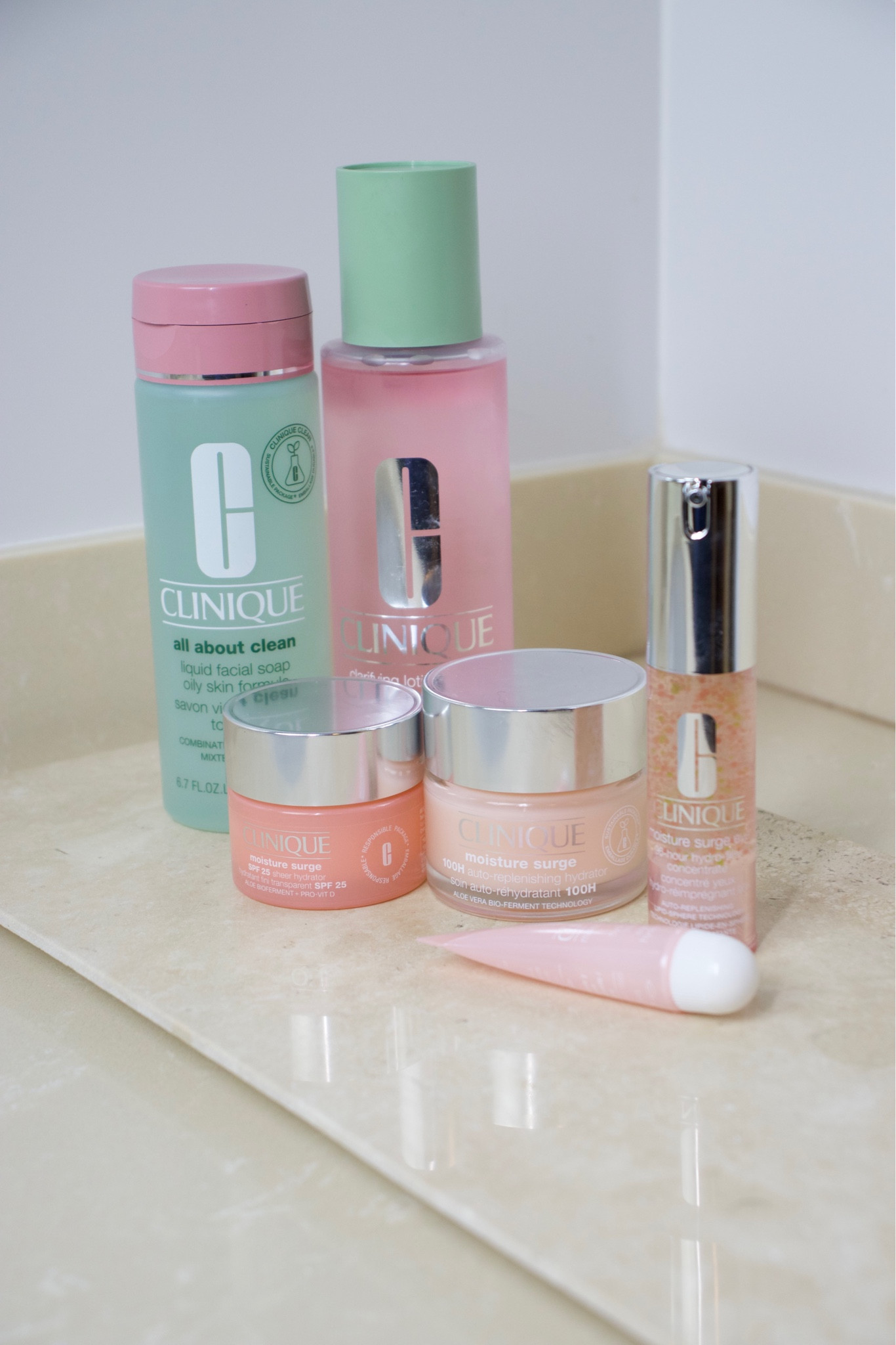 Uma rotina de Clinique que sou apaixonada 🩷✨

#LTKbrasil #LTKbeauty #LTKFind