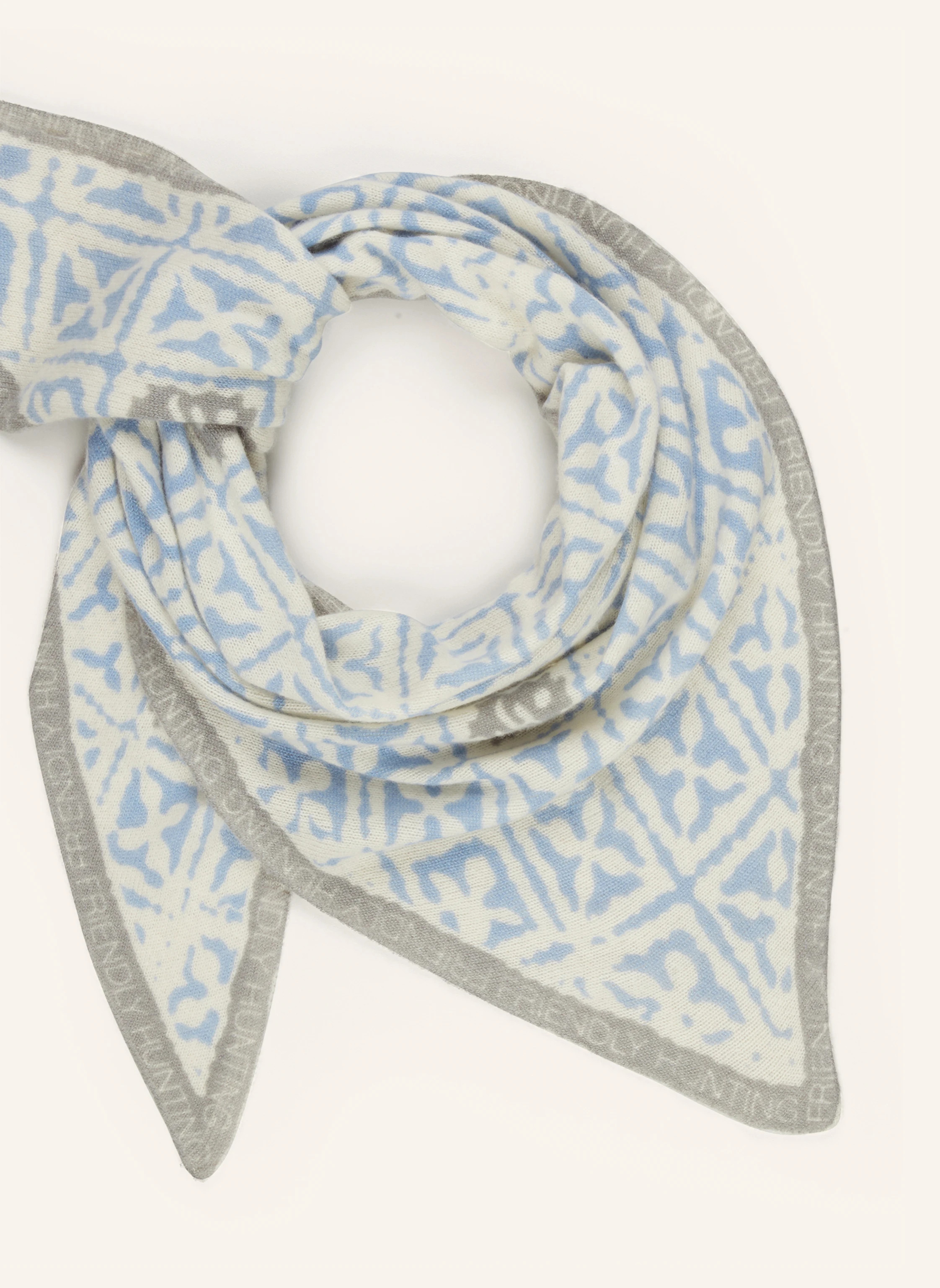 friendly hunting Dreieckstuch aus Cashmere in ecru / hellblau / grau | Breuninger (DACH)
