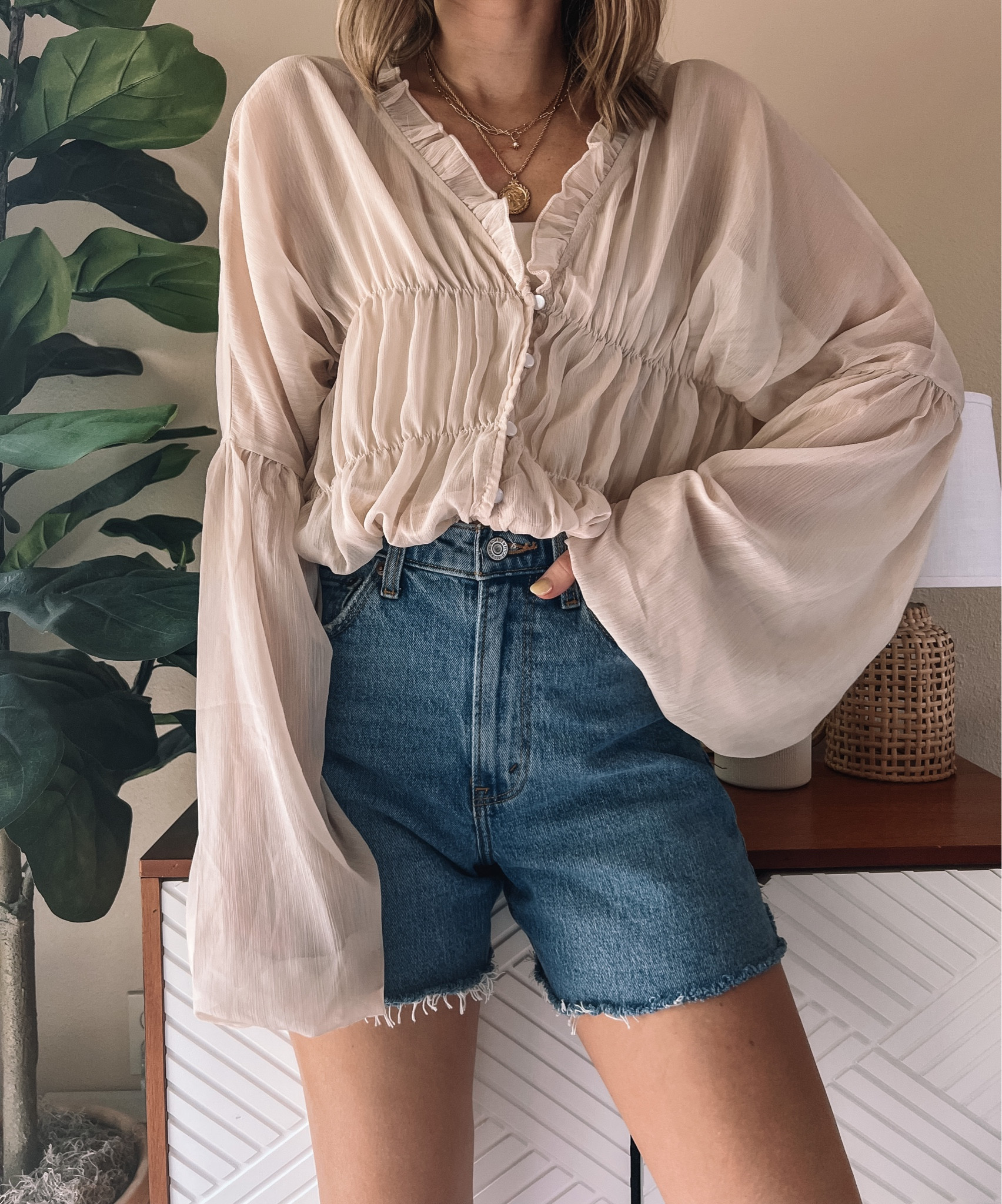 Sheer button top💕 I paired this with a bodysuit underneath! Wearing a size small

Summer outfit / shorts outfit / revolve / blush top / sheer top 


#LTKunder100 #LTKstyletip