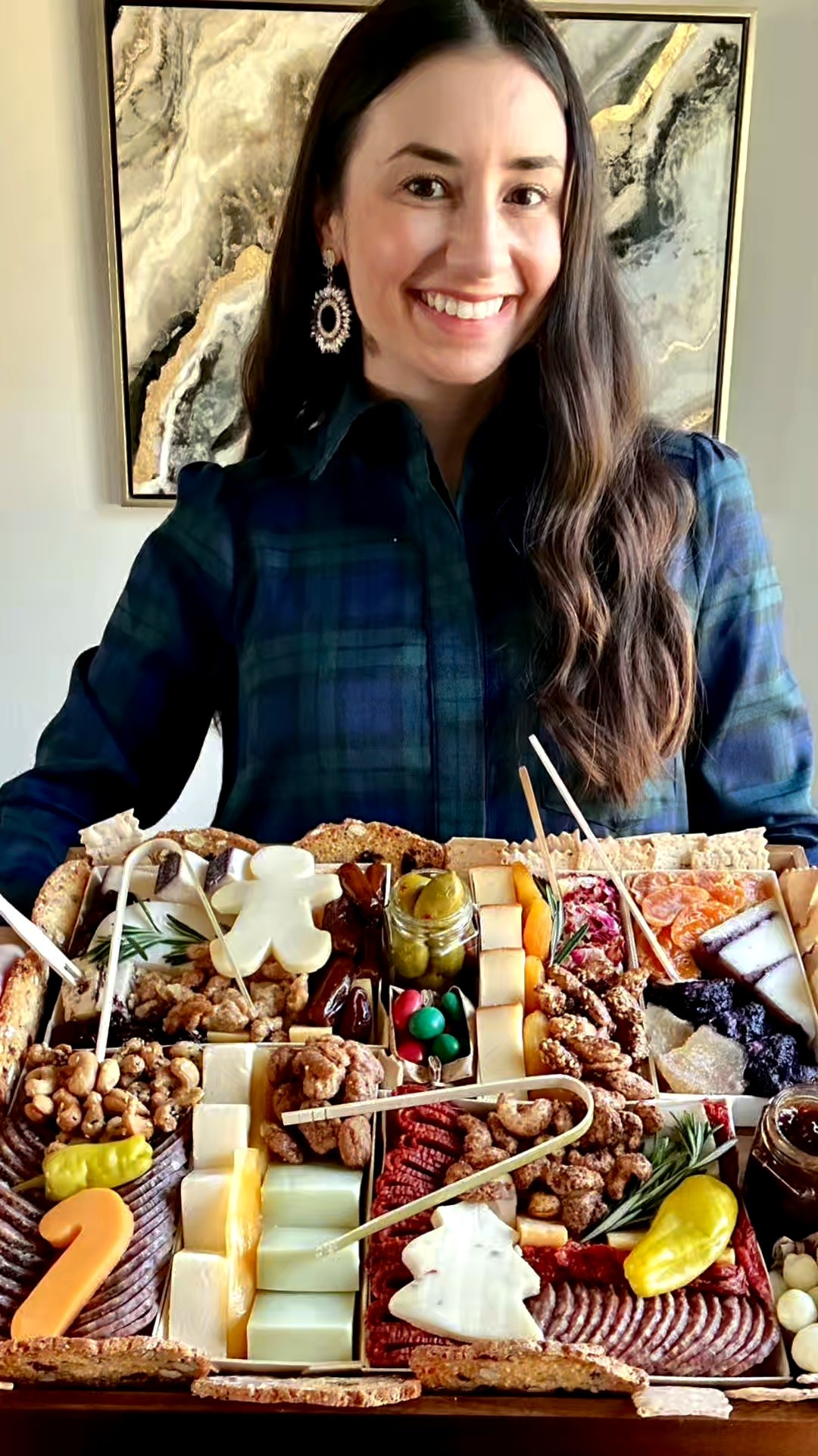 ✨Bring the magic to your table! @boarderie holiday boards are beautifully arranged and delivered ready to wow. These boards are the easiest way to entertain all season long! #boarderie #boarderiepartner 🎁🧀

#LTKGiftGuide
