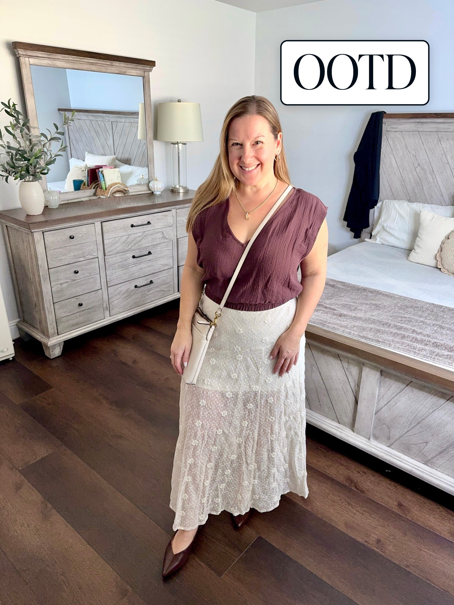 Day 8 of 25 styling my closet for fall 🍂 Wearing this to my doctor’s appointment because honestly, where else am I going? 🤷🏼‍♀️

This cropped top paired with a maxi gives that effortless “put together but comfy” vibe. The high waist and sheer flow of the skirt elongate the legs (a petite girl’s best friend 👏), while the cropped top defines curves without clinging 🤗 Added my crossbody and pointed flats to keep it casual but elevated 🤎

#LTKStyleTip #LTKPetite #LTKSeasonal