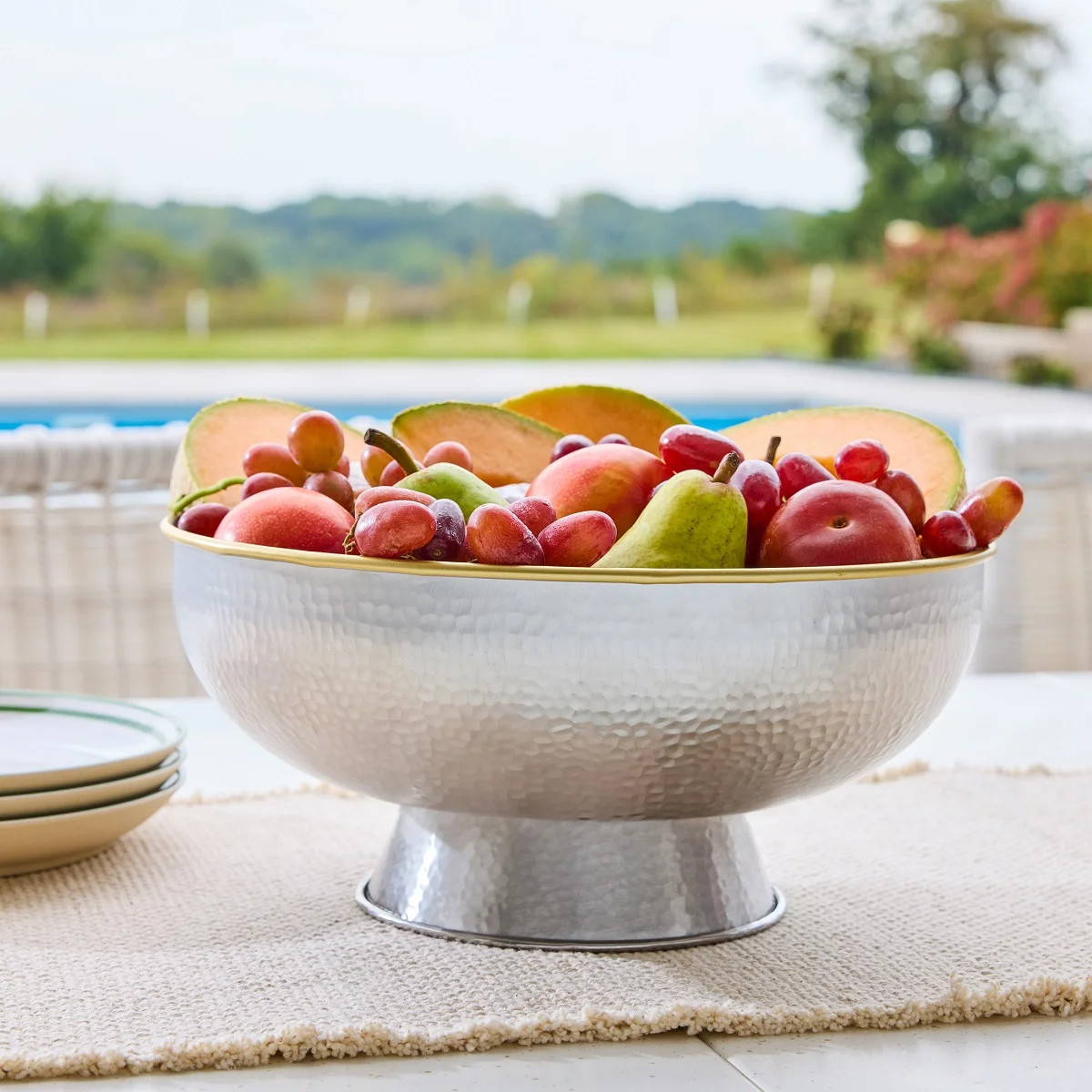 Better Homes & Gardens Stainless Steel Hammered Footed Serving Bowl,Dia.11.73" | Walmart (CA)