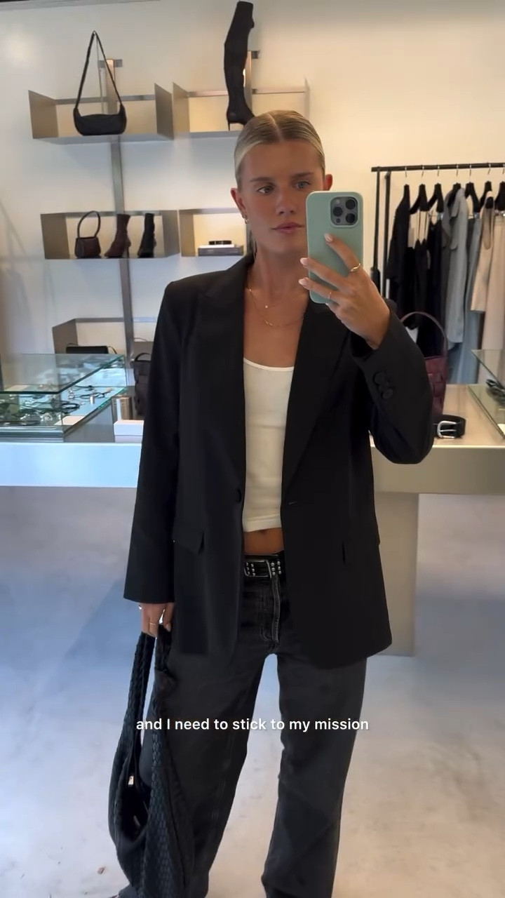 Our favourite oversized, neutral-toned, good quality blazers perfect for Autumn in Brisbane 🤍

#LTKworkwear #LTKautumn #LTKaustralia