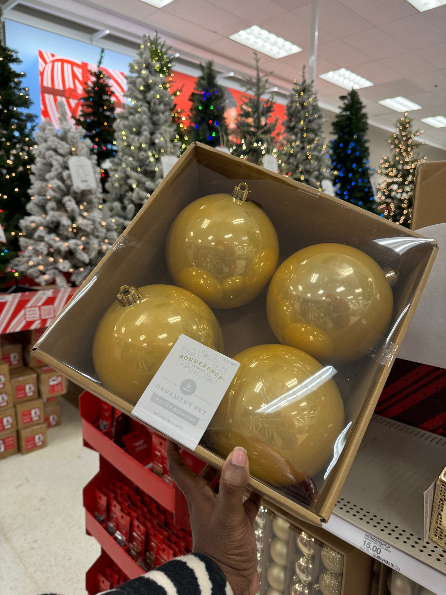 The most gorgeous Christmas trees and ornaments that’ll make your home look extra fabulous this holiday season! Don’t miss out on these holiday must-haves—check them out and get your festive spirit going!
Christmas
Christmas Tree
Christmas Decorations
Christmas Garland
Christmas Decor 2024
Christmas decor
Christmas decor Target
Christmas Decor Walmart

#LTKHome #LTKHoliday #LTKFindsUnder50