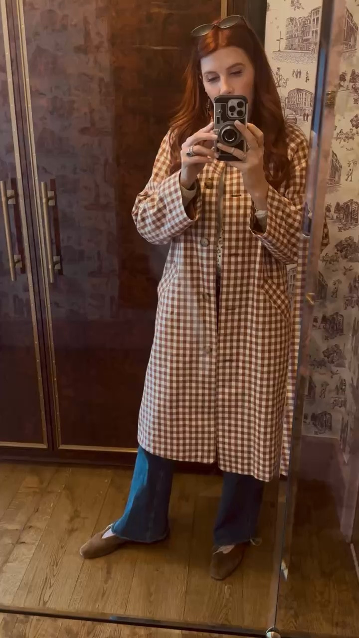 I stayed at Fouquet’s in the Fall and fell in love with it, and I’m back for round two. The decor is so girly and whimsical. Watch for the full tour–it’s worth the watch💕

#LTKHome #LTKWatchNow #LTKNYFW