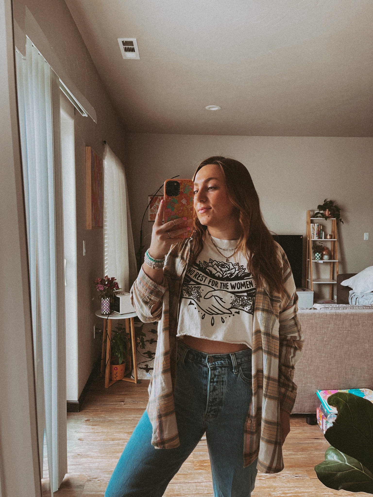 Oversized flannel shirt
Graphic tee
Dad jeans 
Abercrombie denim 
Midsize style
#competition


#LTKunder50 #LTKunder100 #LTKstyletip