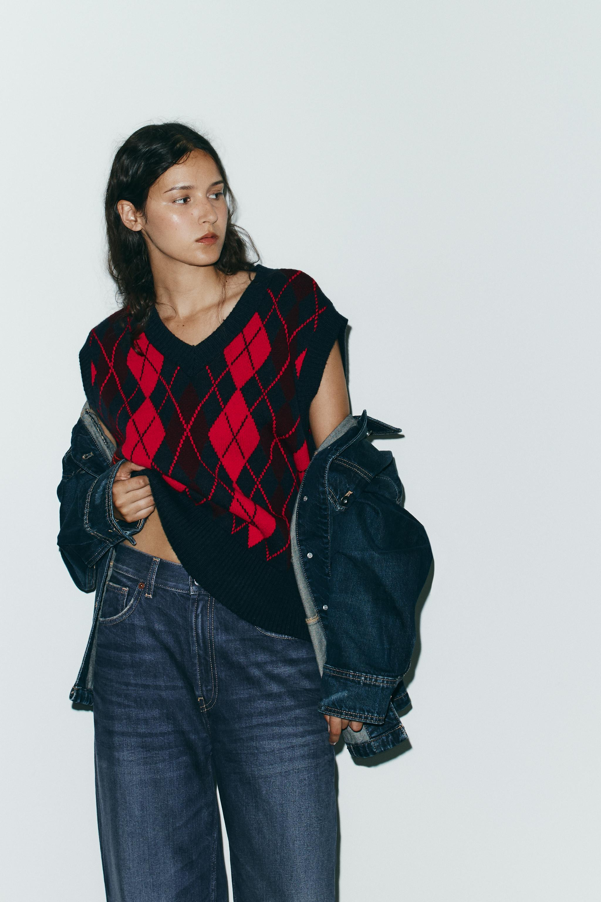 OVERSIZED ARGYLE KNIT JUMPER VEST | Zara US