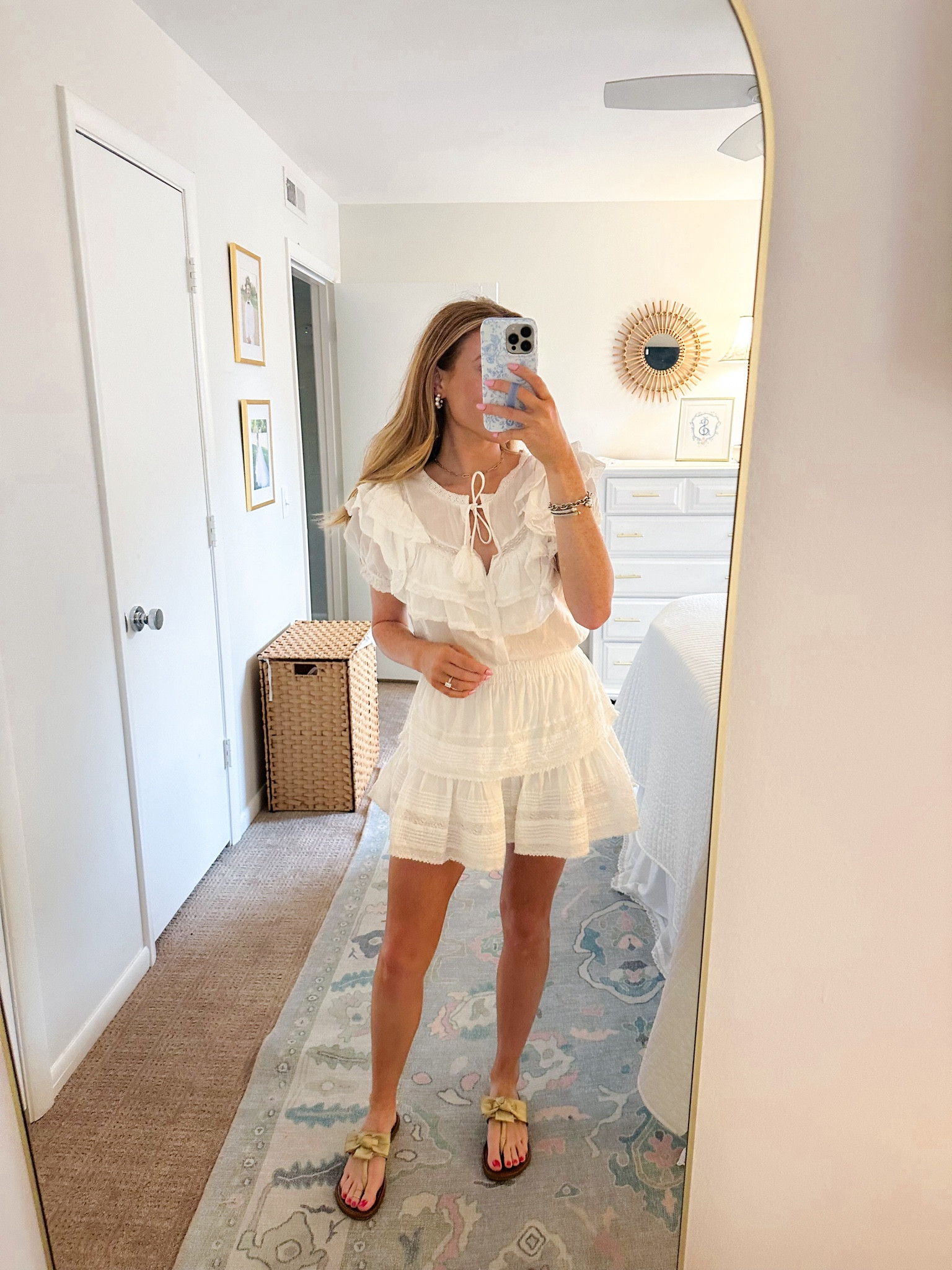 classic white dress 

#LTKStyleTip