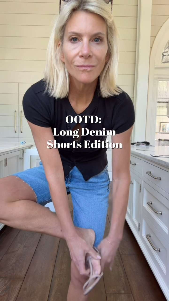 This long denim shorts trend is going viral for a reason 👀

They're comfortable, easy to wear, and go with just about everything. Whether you're running errands, grabbing coffee, or heading out for the day, this is the kind of outfit you'll keep reaching for. 

 