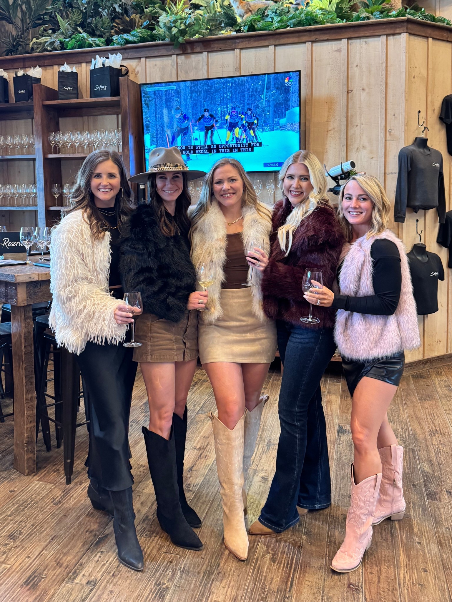 Love a good theme moment. 

#LTKootd #LTKSeasonal #LTKMidsize