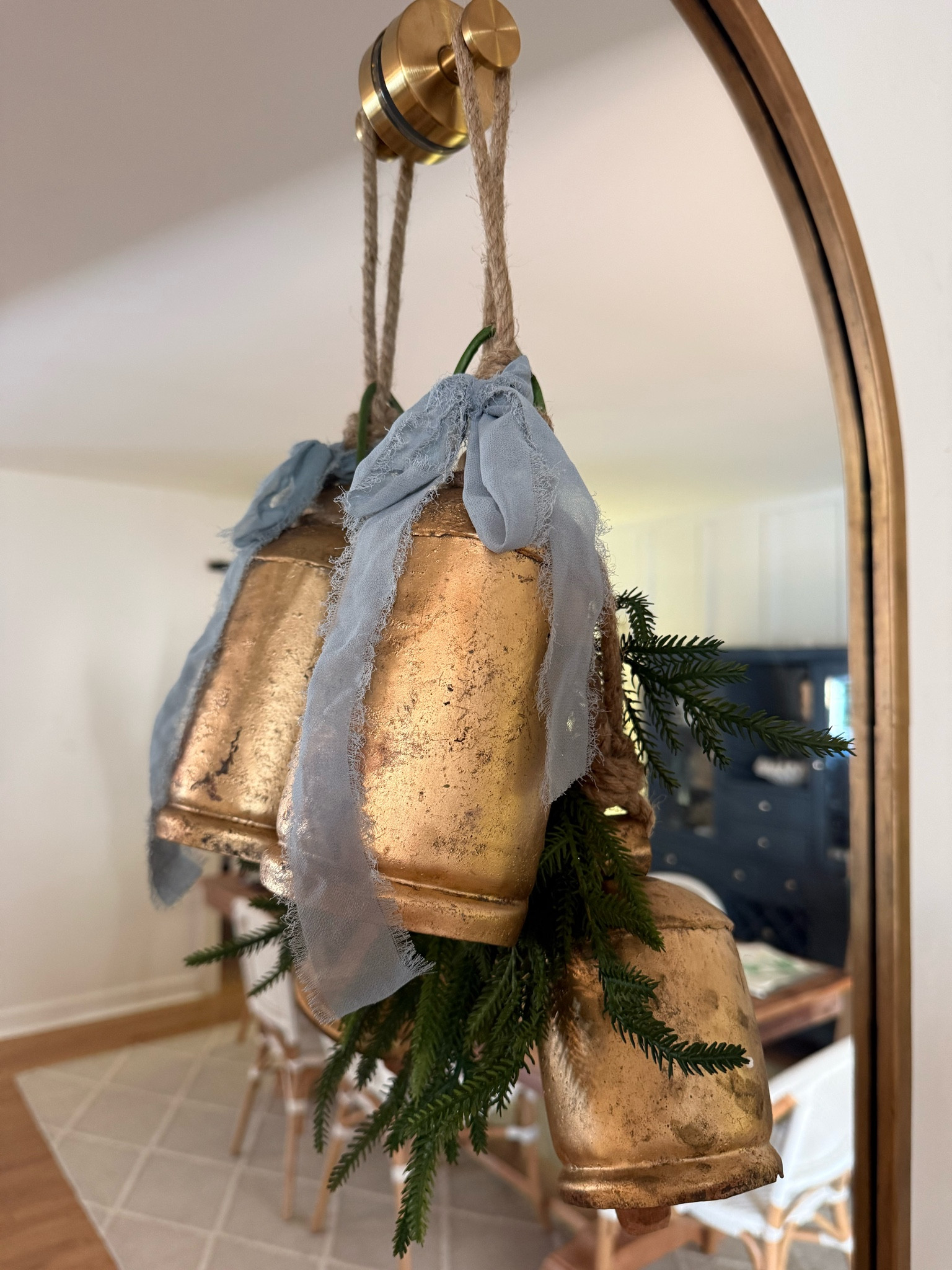 Amazon gold wreath hook


#LTKSeasonal #LTKHome