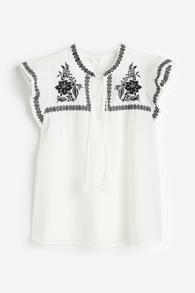 Embroidered blouse | H&M (UK, MY, IN, SG, PH, TW, HK)