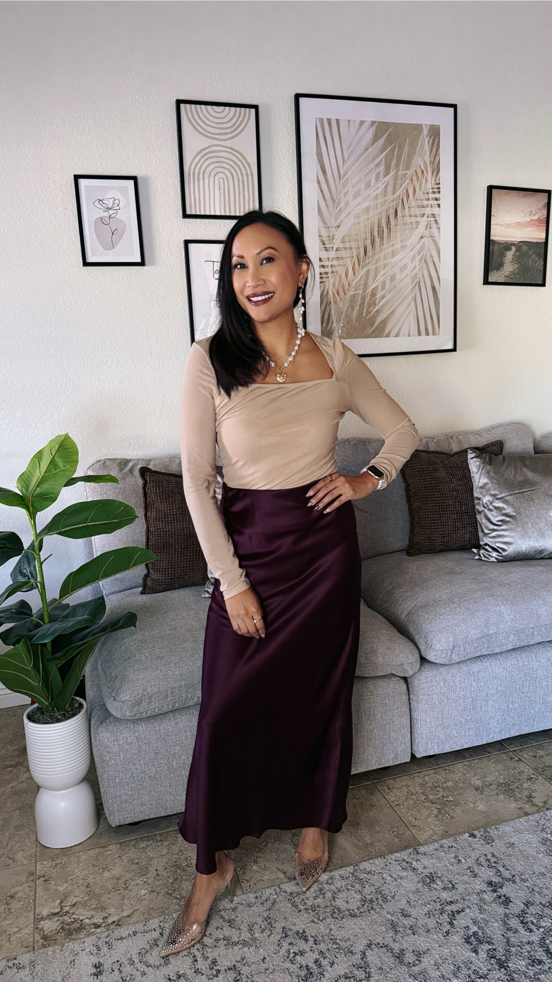 Three holiday tops, endless outfit options ✨
I styled these @qinsen_official Amazon finds for the season and I’m honestly impressed — inexpensive, high quality, and right on trend. Perfect for holiday parties, dinners, or just dressing up your everyday winter looks without overspending.

All three are easy to style, comfortable, and give that festive feel we love this time of year.
Linked for easy shopping 🎄🛍️

#AmazonFashion #HolidayStyle #AffordableFashion #HolidayOutfits #AmazonFinds #FestiveStyle #WinterLooks