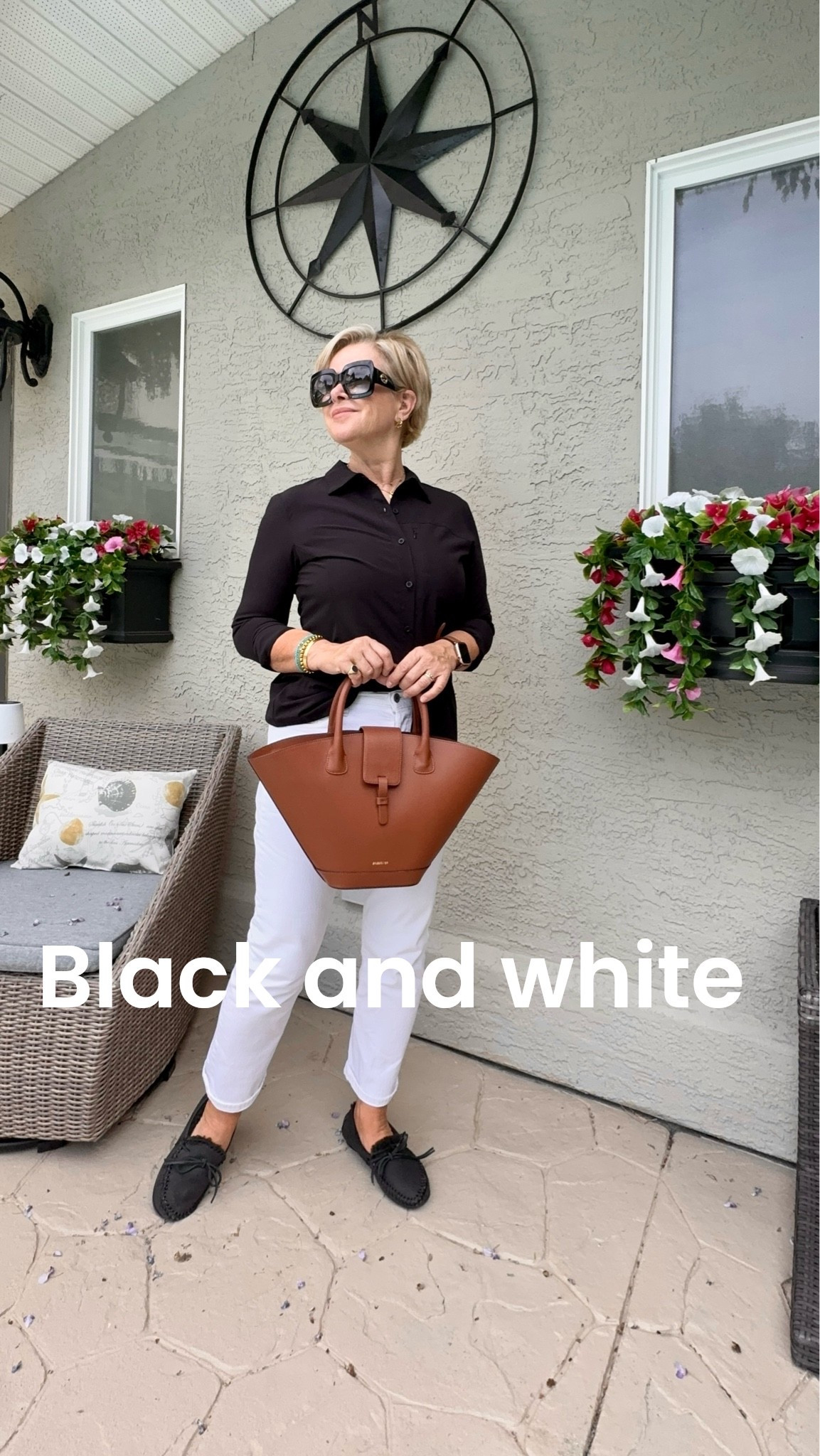 Black and white is always right.

#LTKjeans #LTKcanada #LTKover50style