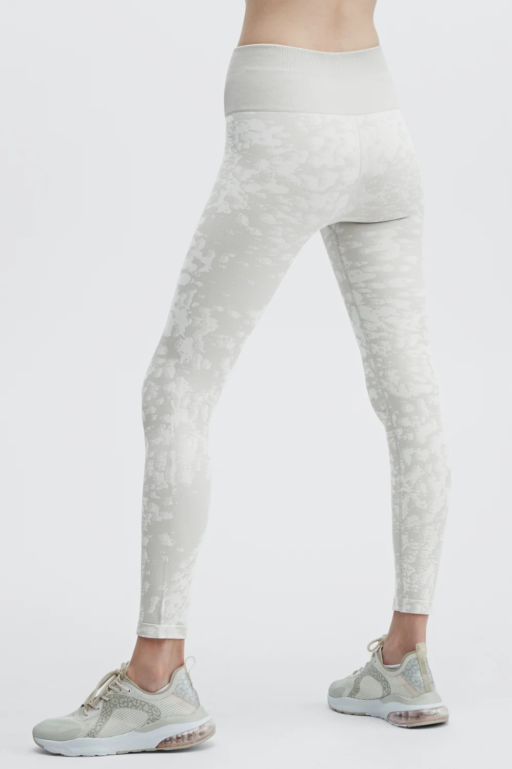 High-Waisted Seamless Mist Legging | Fabletics - North America