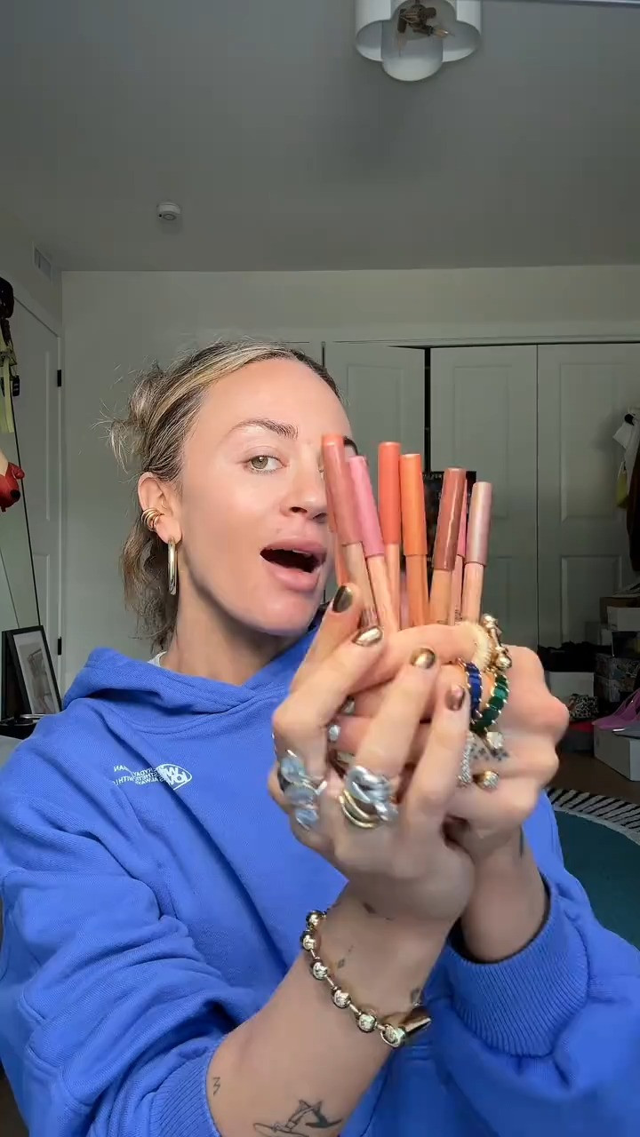   

 

#LTKSeasonal #LTKU #LTKBeauty
