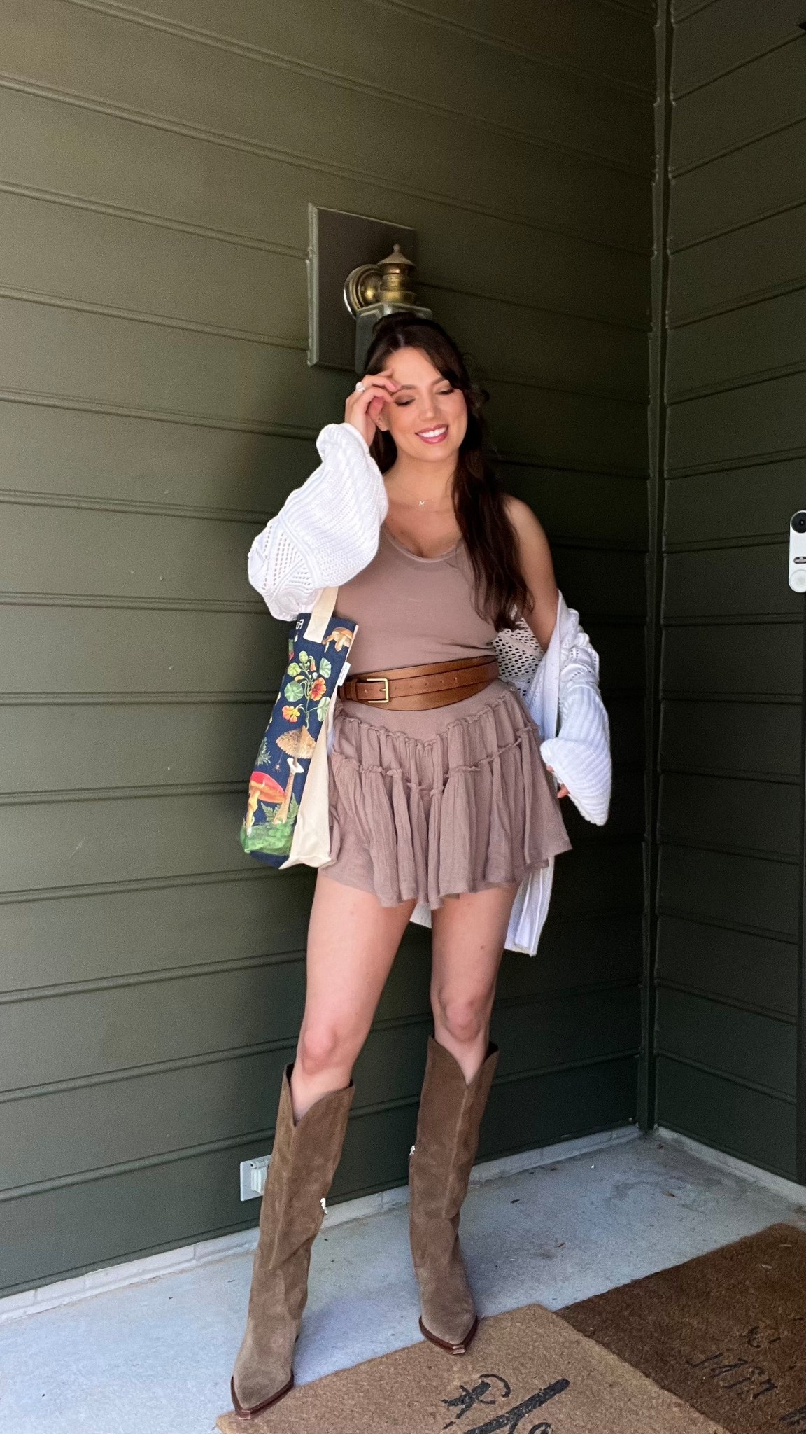 Spring dresses that flatter inverted triangles FTW 🙌🏼 

Wearing size small. Runs large so size down! 

#LTKShoeCrush #LTKSeasonal #LTKStyleTip