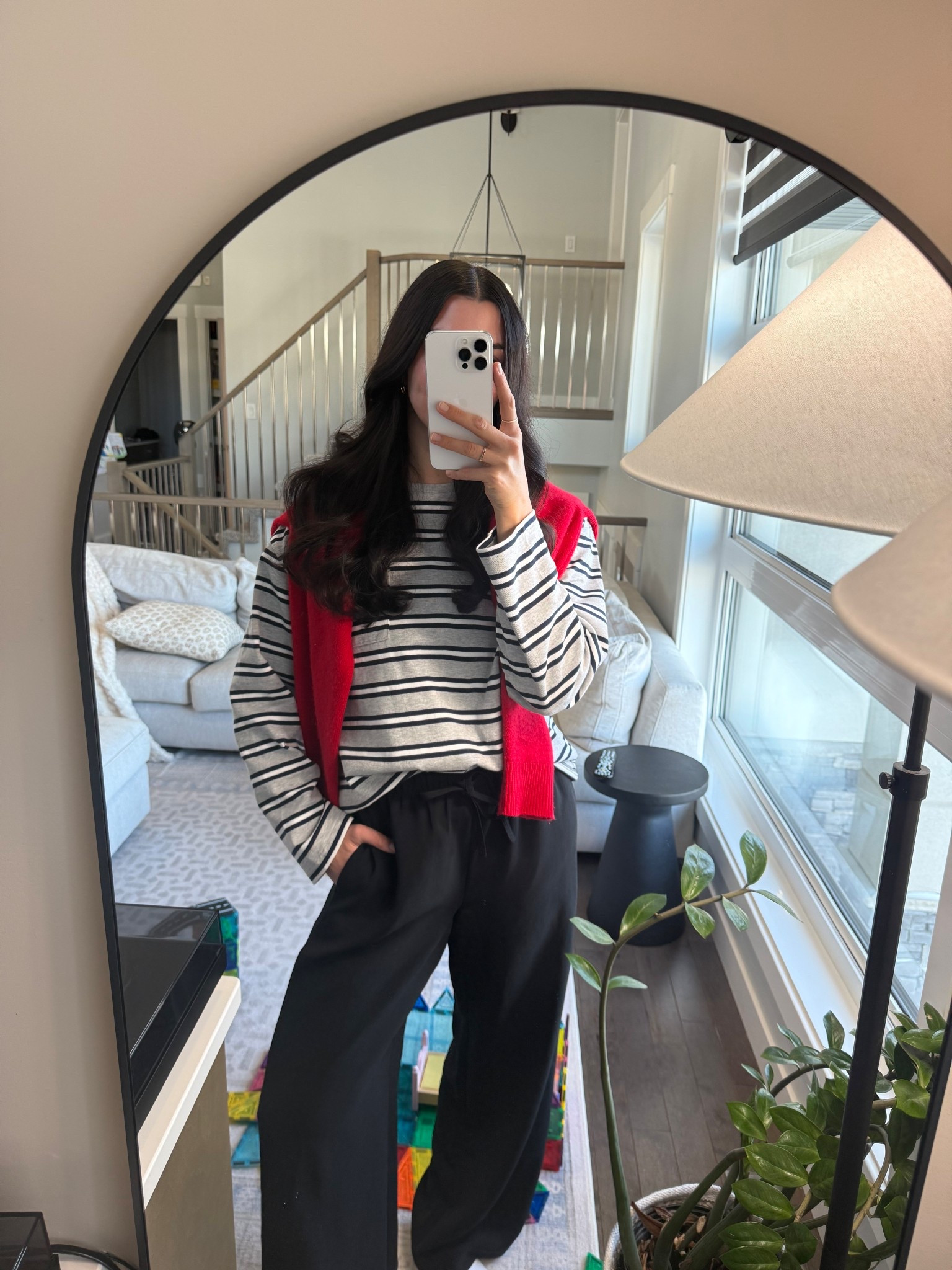 Okay definitely will be wearing this outfit on repeat! I love ittt. Wearing a medium in all pieces which is my true size! 

#LTKcanada #LTKwinter #LTKstyletip
