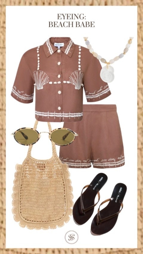Vacation style
Straw bag 
Jelly flip flops 
Shell necklace