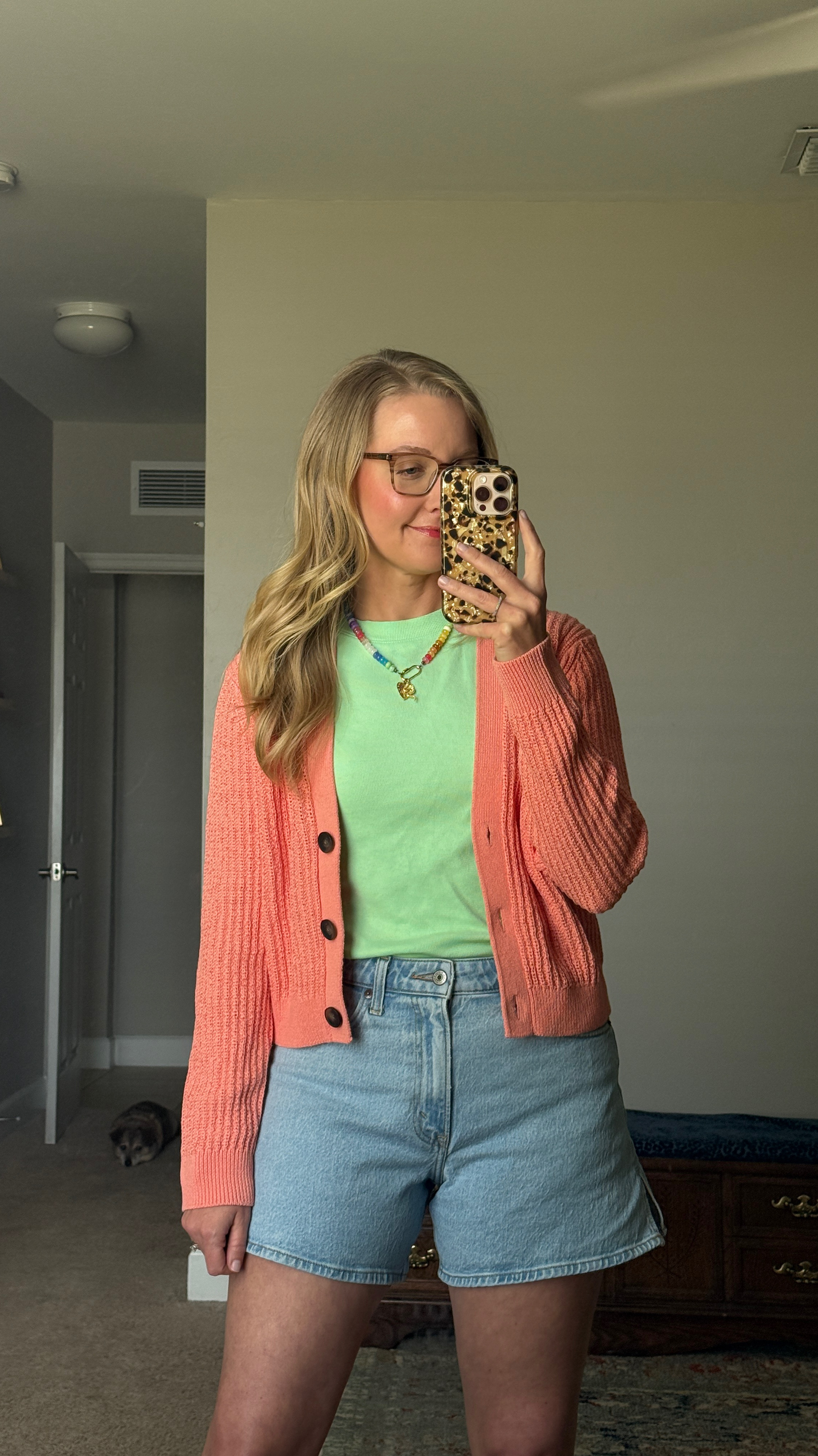 Banana Republic Factory try-on with swatches. 4 perfect colors for Springs! Colors may vary by item. I love the Timeless Tshirt and these cardigans!

#createdcolorful #createdcolorfulspring #hocspring #tcispring #pcaspring #lightspring #warmspring #truespring #brightspring #clearspring #paintboxspring #bluespring #hoccream #hocbrightnavy #hoccanary #hoccornyellow