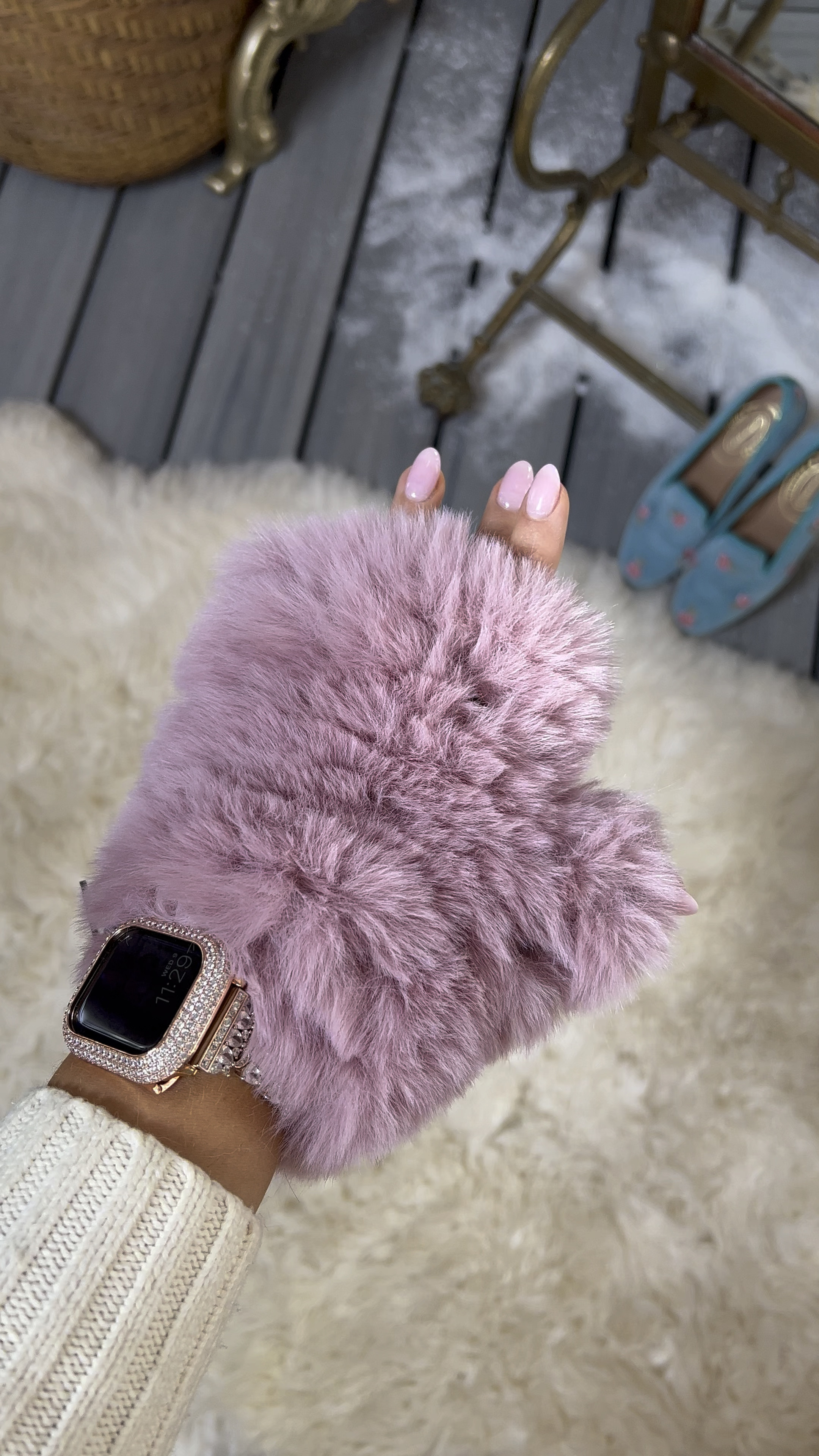 Cozy and cutie gift idea💗✨
#giftsunder50 #gift #giftidea #giftsforher #accessories #jewelry #gloves #winter

#LTKHoliday #LTKGiftGuide #LTKfindsunder50