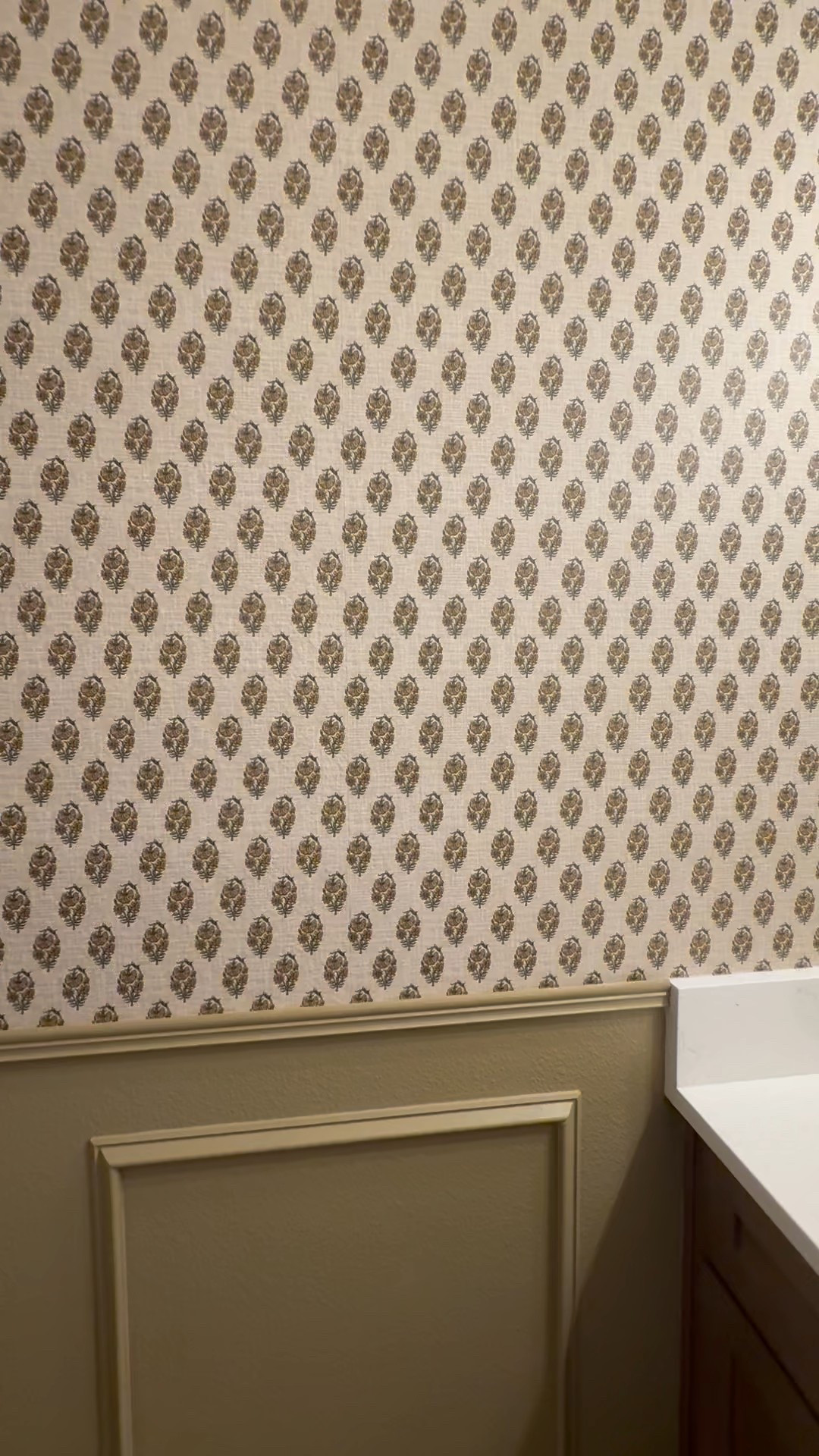 Dreamy peel and stick wallpaper 

#LTKFamily #LTKFindsUnder100 #LTKHome