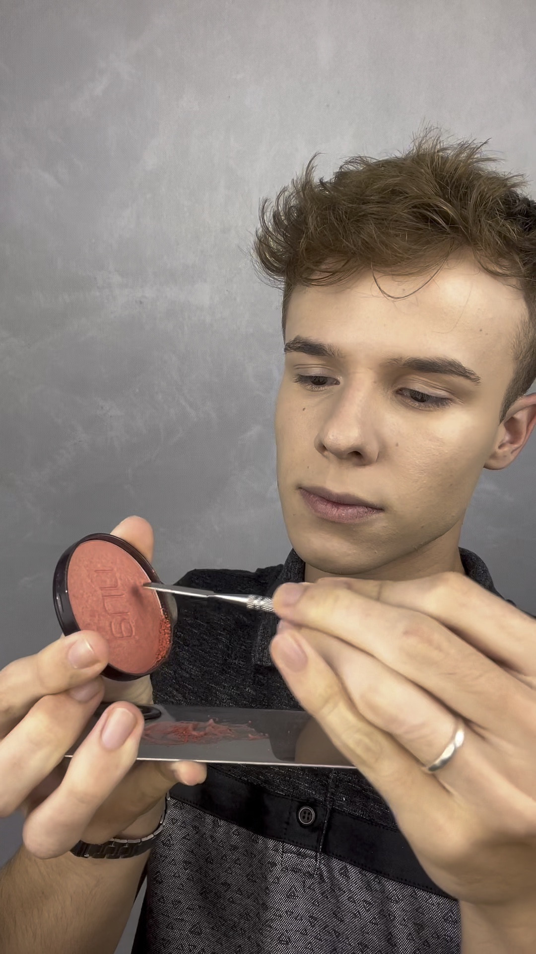 Blush cremoso misturando blush em pó com hidratante facial? Será que funciona? ❤️❤️❤️

#LTKbeauty #LTKBeautySale #LTKbrasil