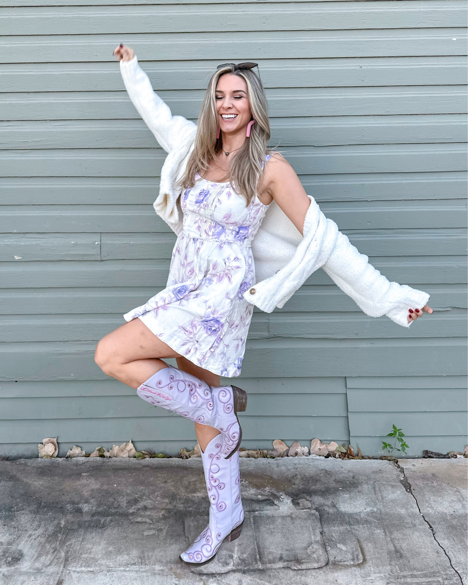 Cute loveshackfancy dress easy to layer for fall


#LTKstyletip #LTKmidsize #LTKSeasonal