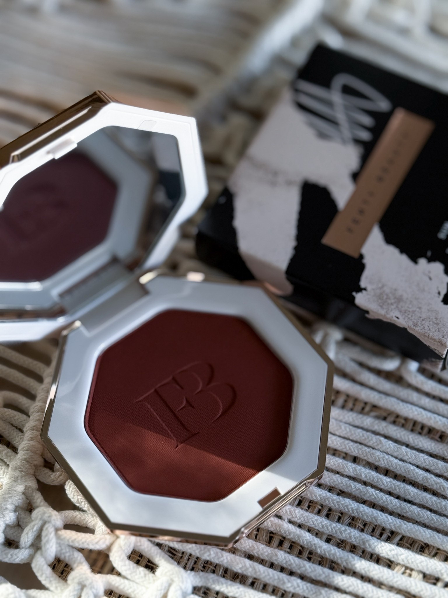 I finally grabbed the Fenty Beauty Sun Stalk’r bronzer in the shade Mocha Miami & it’s perfection. It blends like a dream & gives that natural warmth without looking orange. The packaging is gorgeous too. I can already tell this one’s going to be a staple in my makeup routine. Bonus: it doubles as the prettiest eyeshadow for an easy monochrome look.

bronzer for medium skin - fenty beauty bronzer - mocha miami bronzer shade - sun stalkr bronzer review - warm neutral bronzer - rihanna fenty beauty makeup - everyday makeup essentials - bronzer for natural glow - fenty beauty new arrivals - bronzer for fall makeup - makeup must have bronzer - beauty products worth it - bronzer as eyeshadow - multitasking beauty products

#LTKStyleTip #LTKU #LTKBeauty