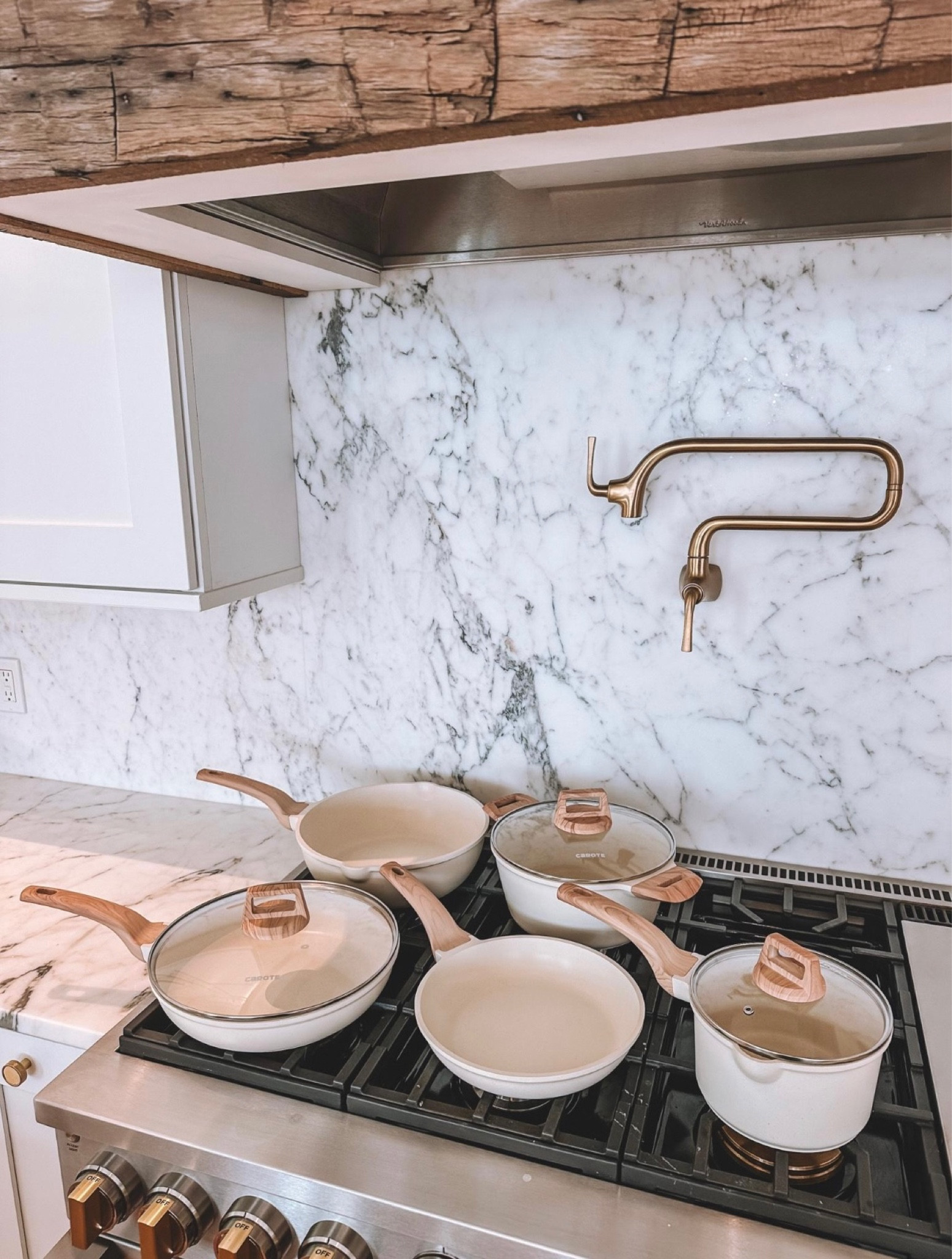 I love this set.. and they’re on major sale! Reg: $240.00 sale: $69.99 