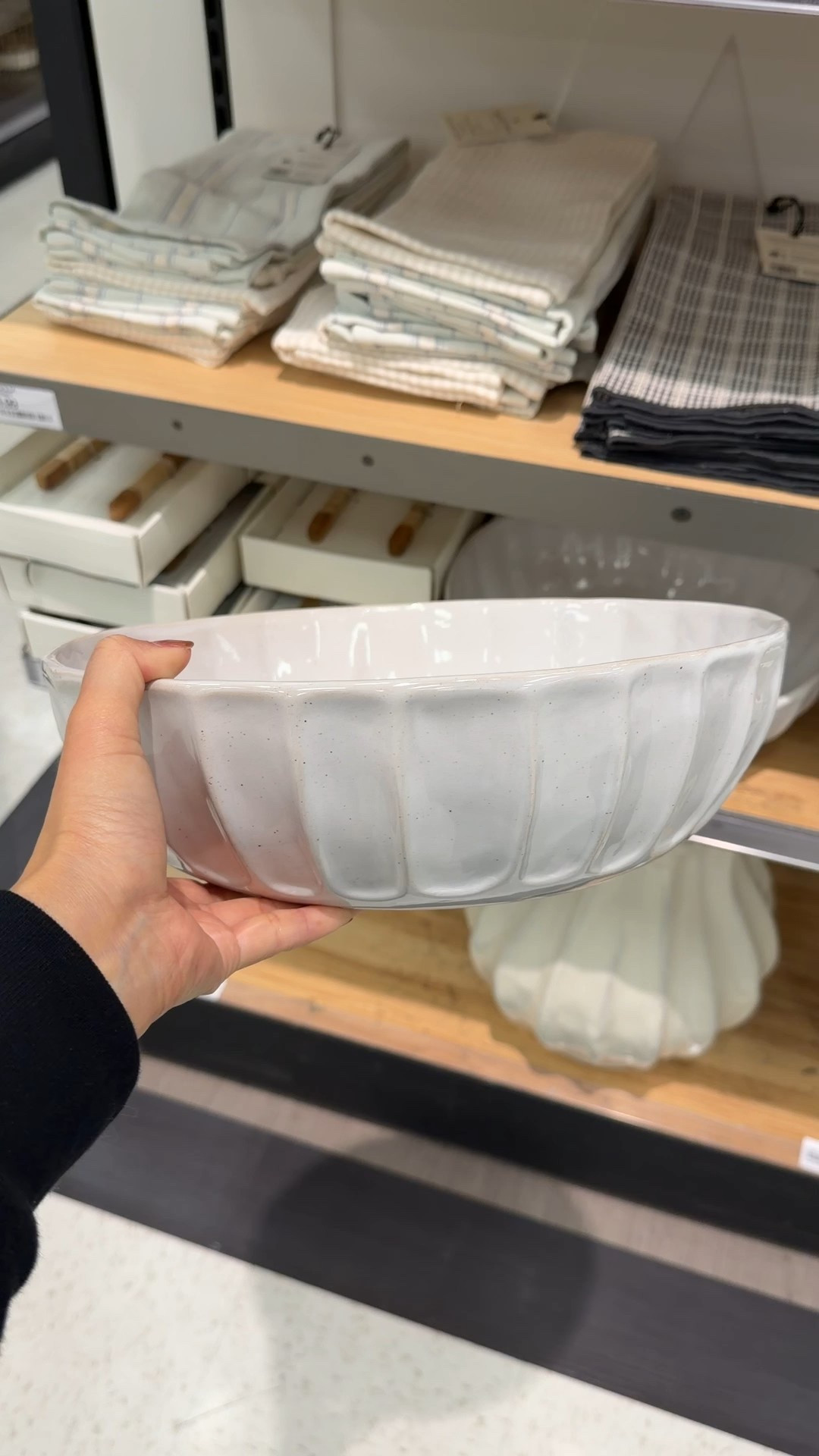 Such a pretty scalloped large bowl target

#LTKHome #LTKFindsUnder50 #LTKSaleAlert