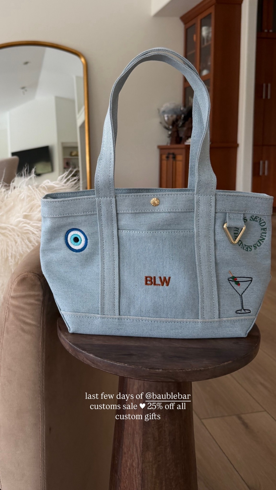 25% off all custom gifts 🎁 from baublebar custom totes, jewelry, phone cases etc  

#LTKHoliday #LTKCyberWeek #LTKGiftGuide