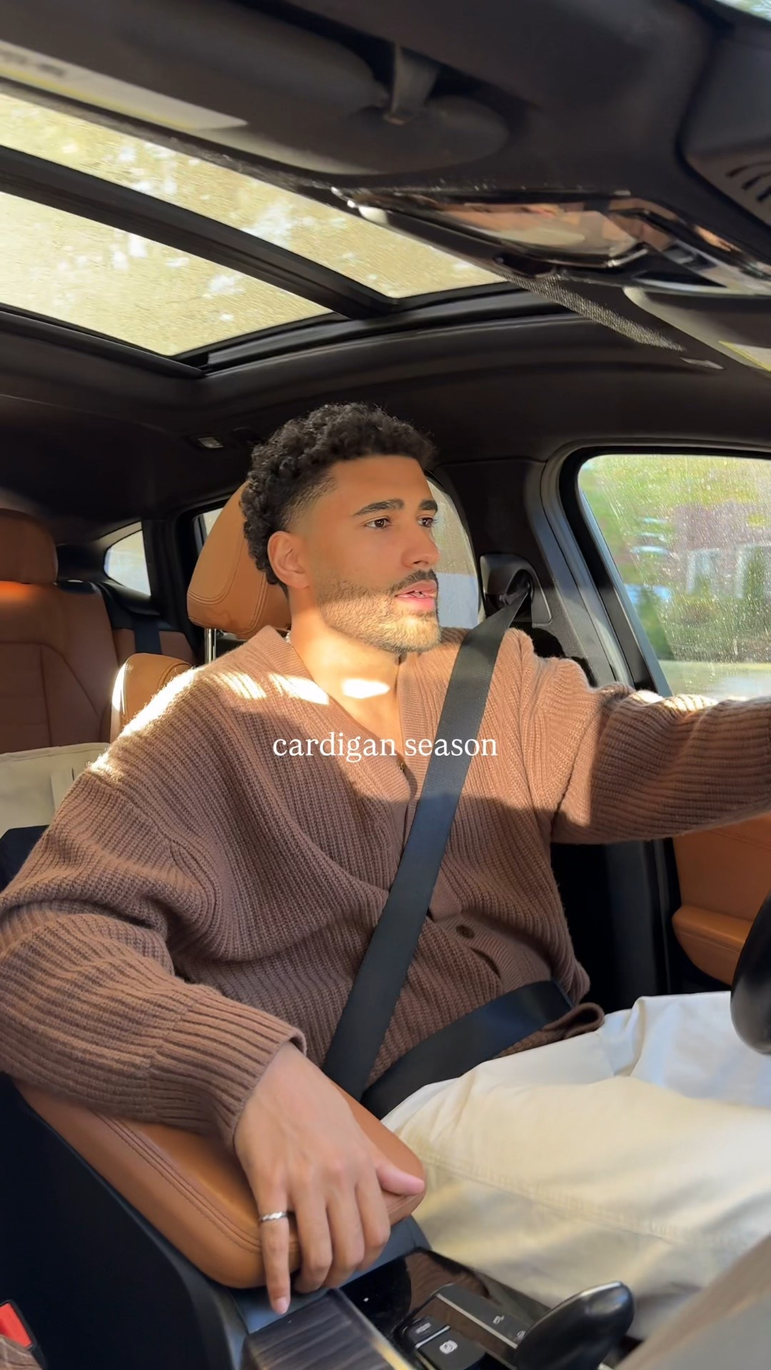 Cardigans = my favourite piece of clothing this fall 