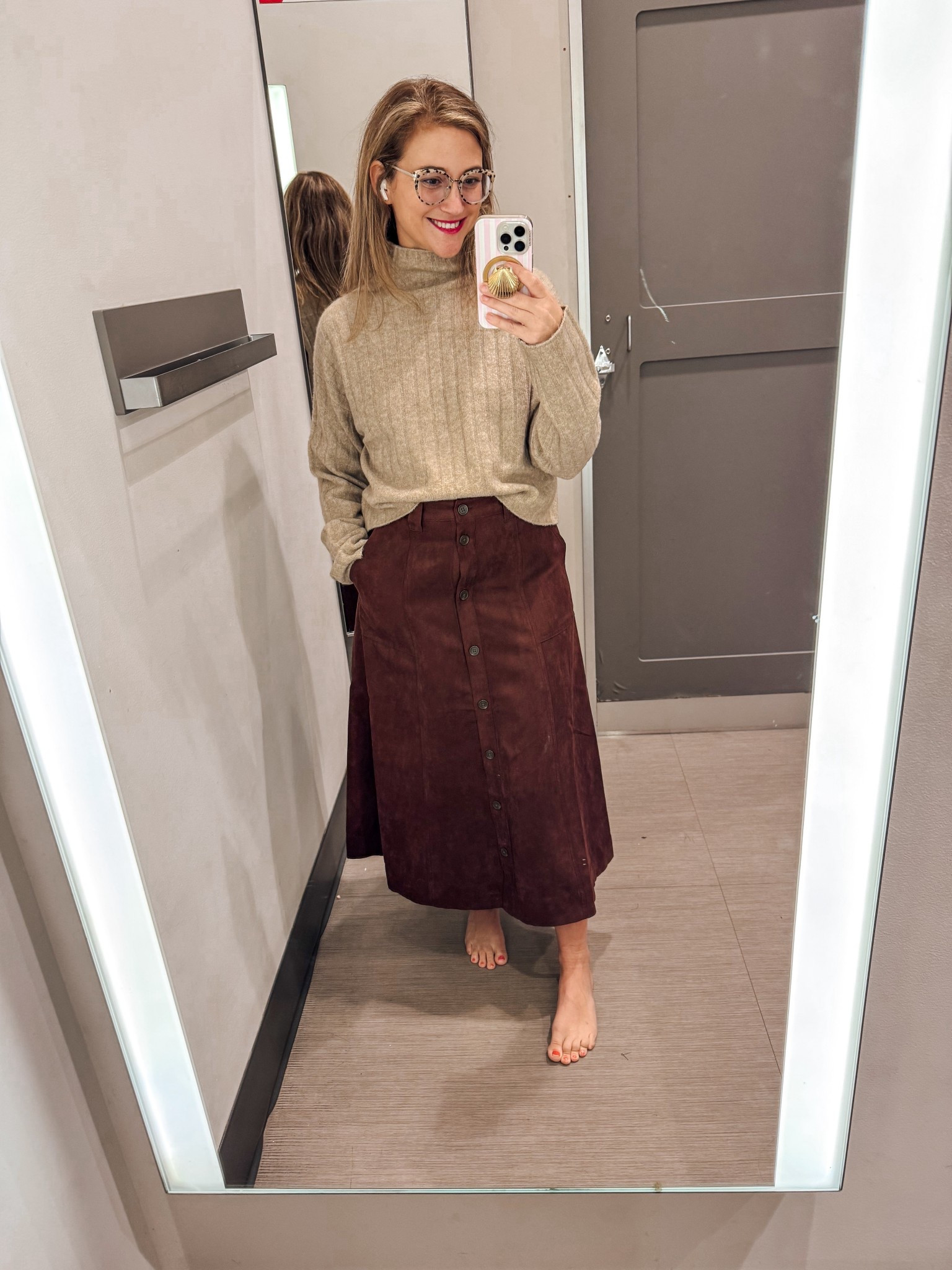 This faux suede chocolate brown skirt is so good!! 

#LTKFindsUnder50 #LTKSaleAlert #LTKSeasonal