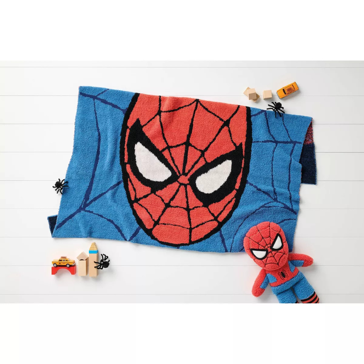 Marvel Spider-Man Mask Knit Kids' Throw Blanket - The Marvel Collection by Pillowfort™ | Target