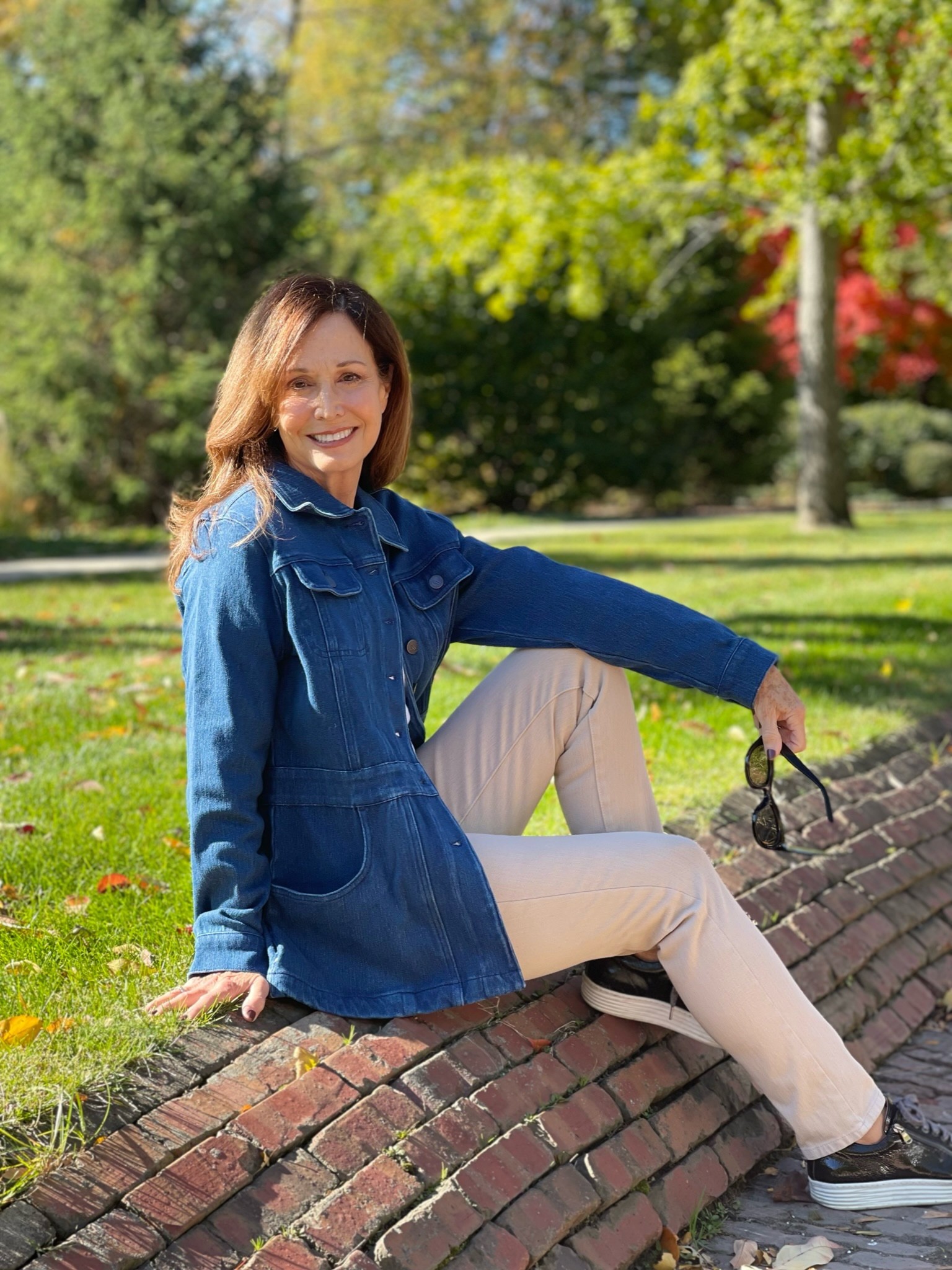 
Soaking up every minute of this fall weather 🧡 and enjoying any chance I can get to wear this jean jacket from @coldwatercreek

I’m really liking the longer length of this jacket, it’s slightly tapered yet roomy enough to layer over your sweaters

Styling the jacket with elevated essentials all from @coldwatercreek  

#yourjeancometrue 
#mycoldwater 
#coldwatercreek

#LTKSeasonal #LTKunder100 #LTKstyletip