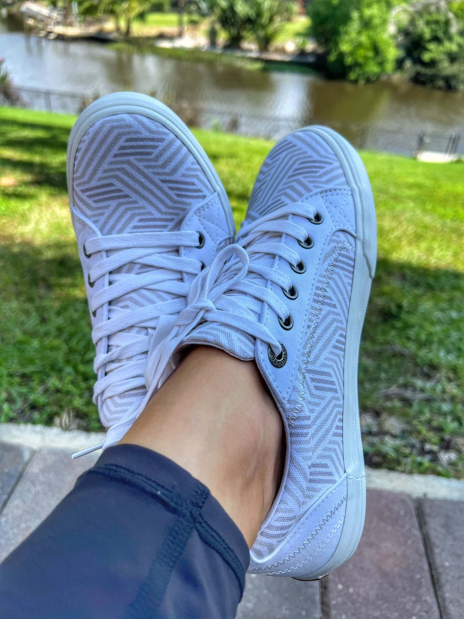 Super comfy and stylish 

#peltzshoes #shoes 

#LTKActive #LTKSeasonal #LTKstyletip