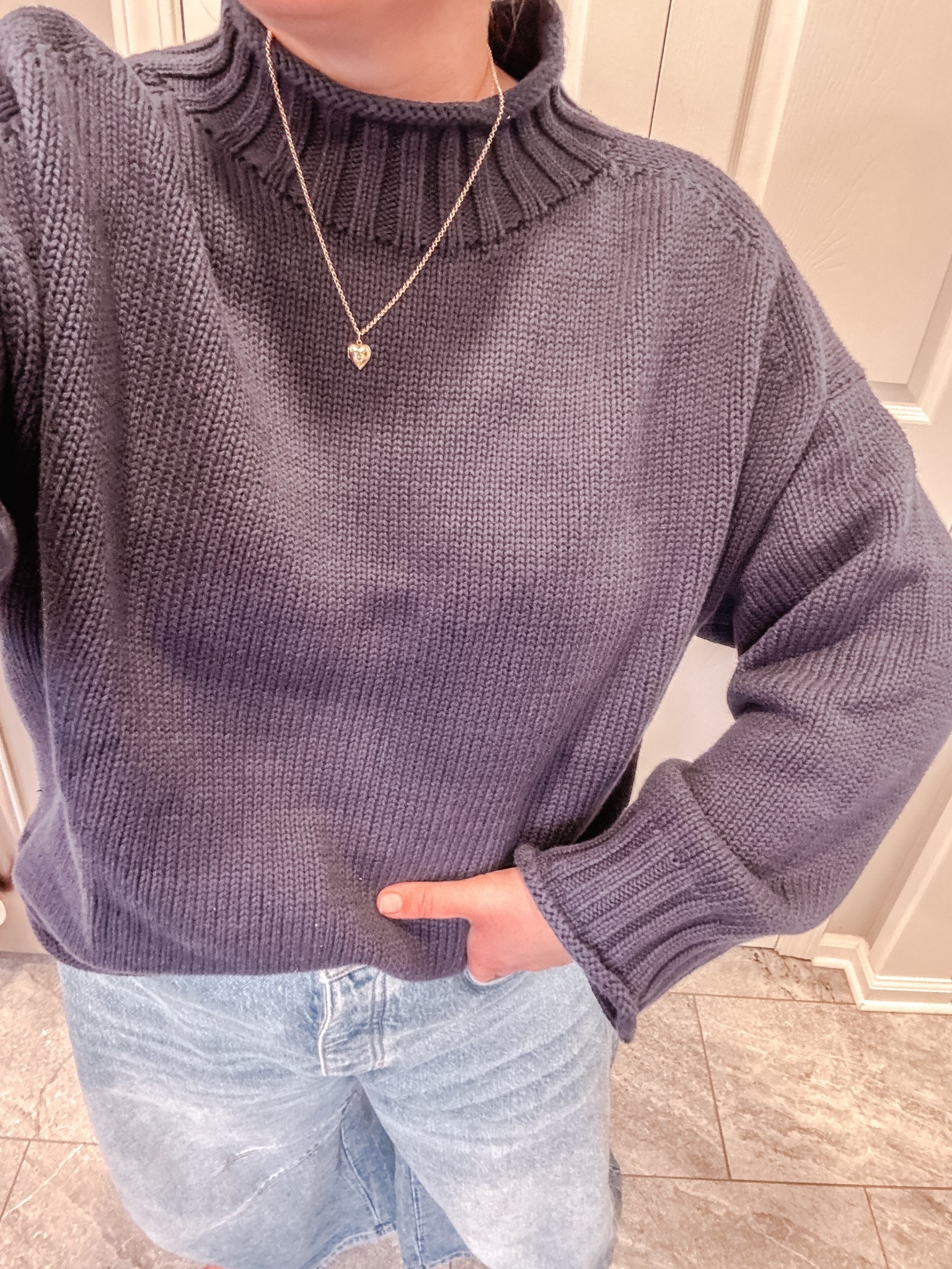 The hype is real - wearing a size large 

#LTKmomlife #LTKFindsUnder100 #LTKMidsize