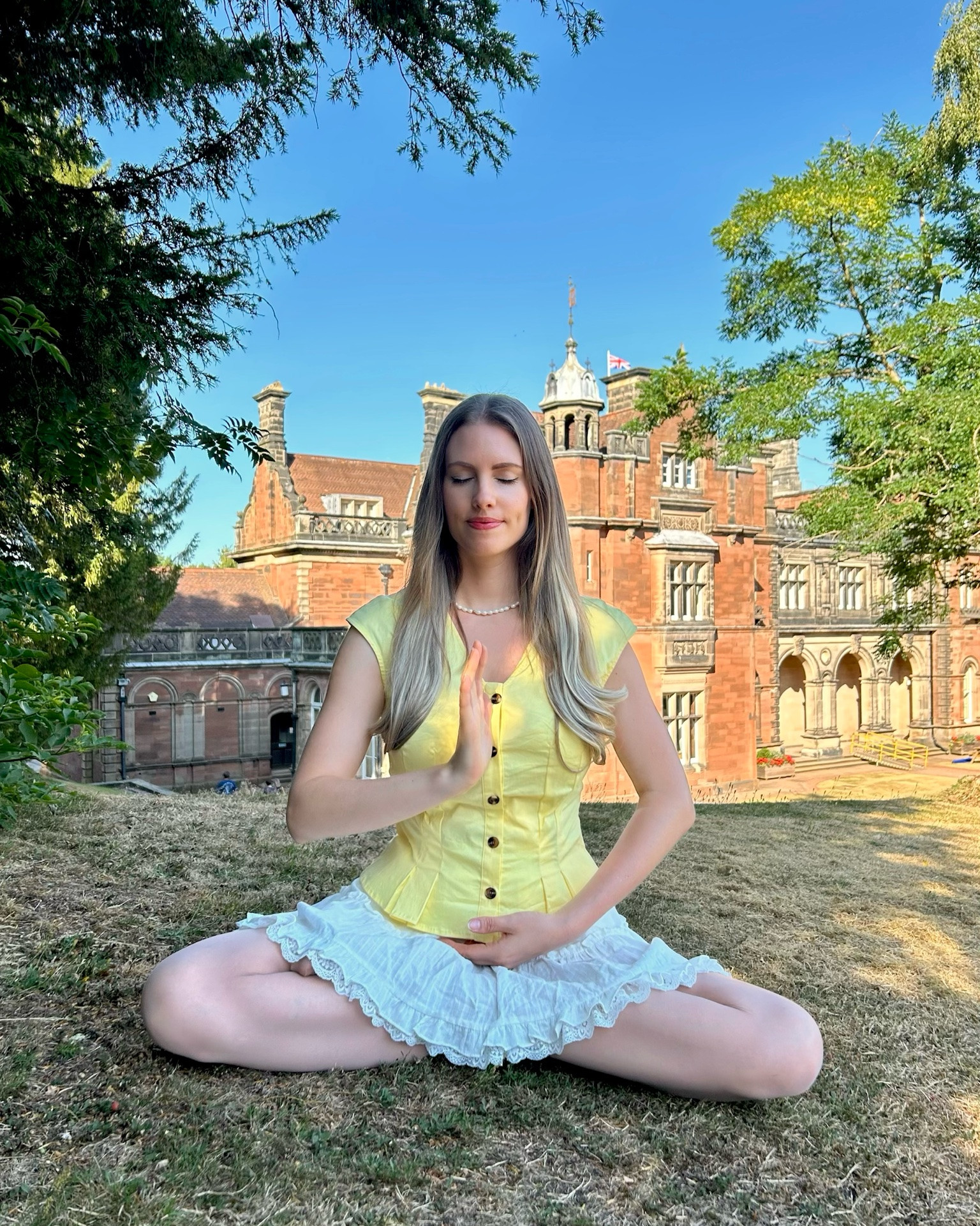 In the chaos of this world, choose silence and listen to your soul. You don’t need to run away from difficulties. Face them and see them as opportunities to grow and improve yourself. The strength, courage and kindness is already within you 🪷

The meditation I’m doing is called Falun Dafa 🧘🏼‍♀️ it is an ancient Chinese cultivation practice of mind & body based on the principles of Truthfulness, Compassion and Tolerance. Following these principles in daily life, especially in the midst of challenges and hardships, will turn you into a better version of yourself. Letting go of anger, jealousy, fear, etc makes you feel lighter and happier. And when your mind is healthy and calm, your body will be healthier too 🪷 check out the website FalunDafa.org for books and exercise videos ✨

Top & skirt by @katekasin.official AD
Necklace by @emmahollandjewellery AD 

#nature #meditation #peace #naturelover #yoga

#LTKfitness #LTKstyletip #LTKsale