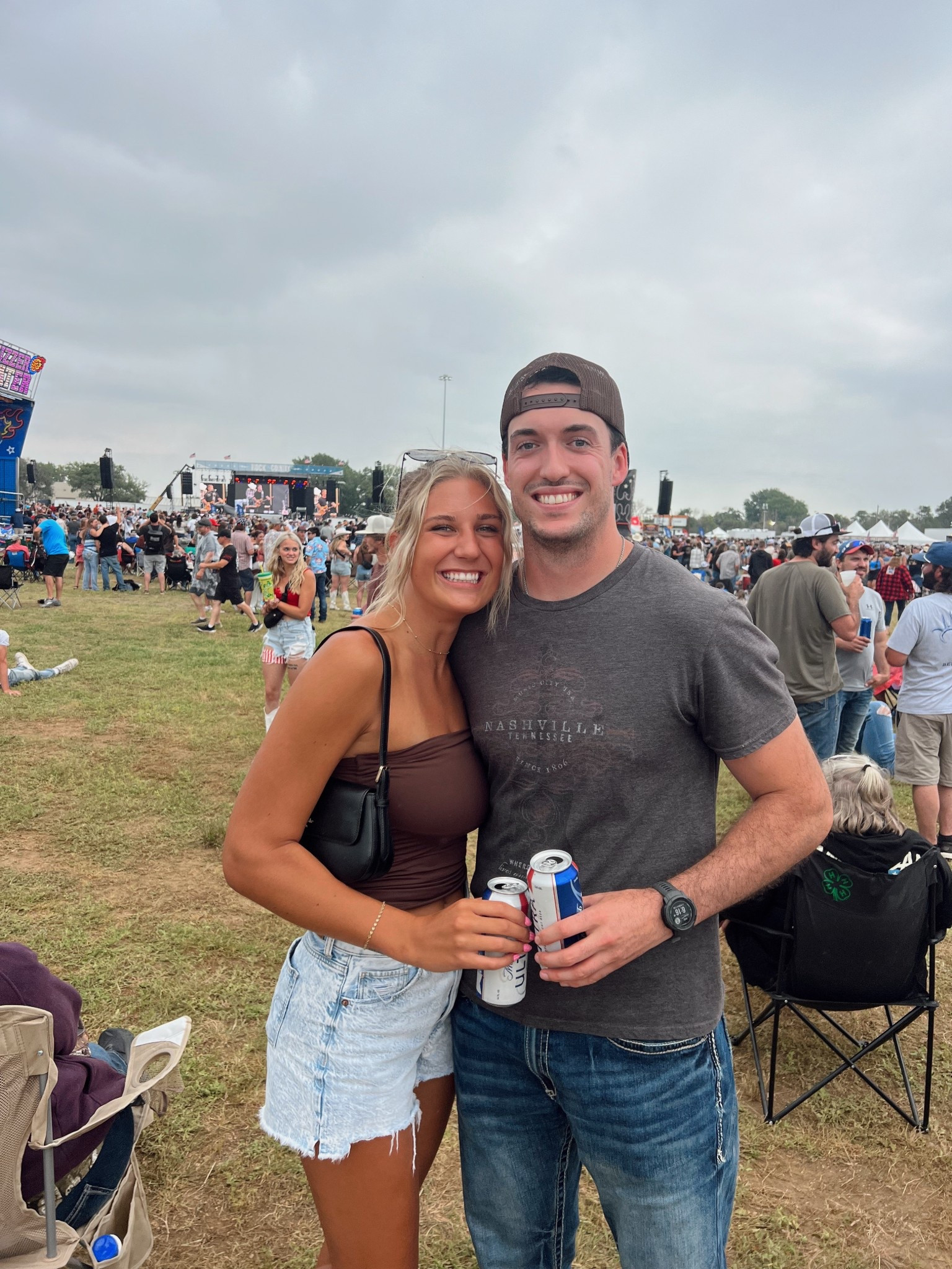 Kid rock concert in Sioux Falls SD

#LTKFindsUnder50 #LTKSaleAlert #LTKStyleTip