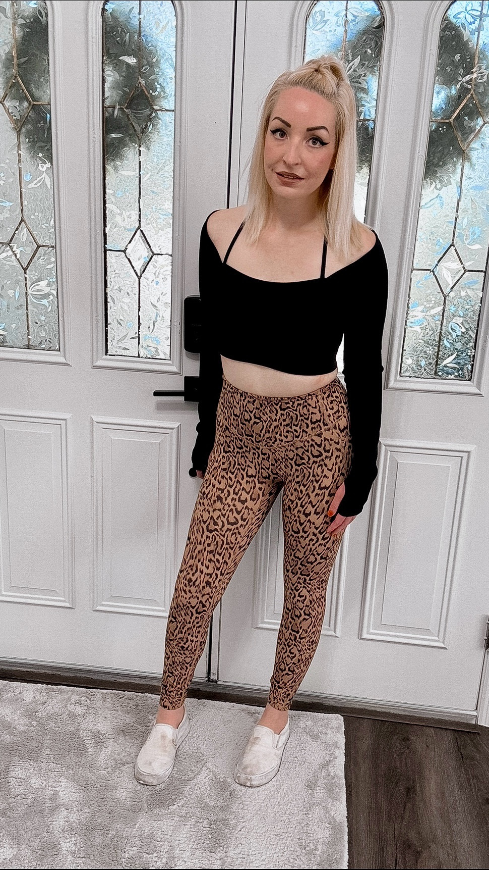 🐆 Obsessed with these Halara leopard print leggings! High-waist, tummy control, built-in shapewear + deep pockets make them perfect for the gym or running errands 💪 Soft, flattering, and no front seam = total win 🙌 Shop my full look on LTK! #HalaraLeggings #WorkoutLeggings #LeopardPrintLeggings #ShapewearLeggings #LTKStyle

#LTKHoliday #LTKActive #LTKTravel