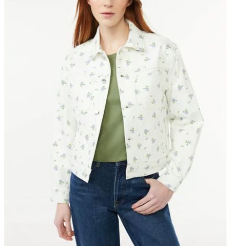 How cute is this denim jacket with floral details 😍😍😍 AND currently on sale for $32 🙌🏻 can’t beat that deal!! For more spring and summer lions check out my blog ☺️


Spring outfit
Denim jacket
Walmart fashion
Affordable fashion
Affordable outfits 

#LTKunder50 #LTKsalealert #LTKSeasonal