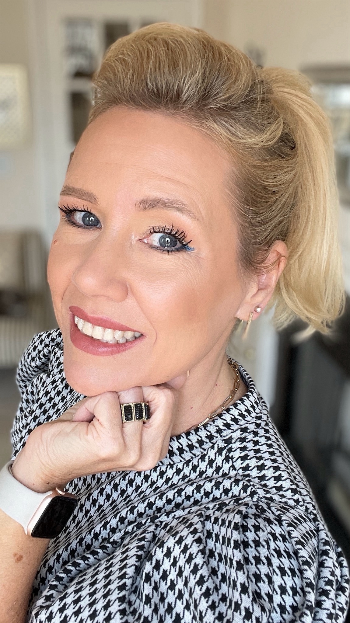 Makeup look with blue eyeliner for some fun! 💙

#LTKbeauty #LTKover40