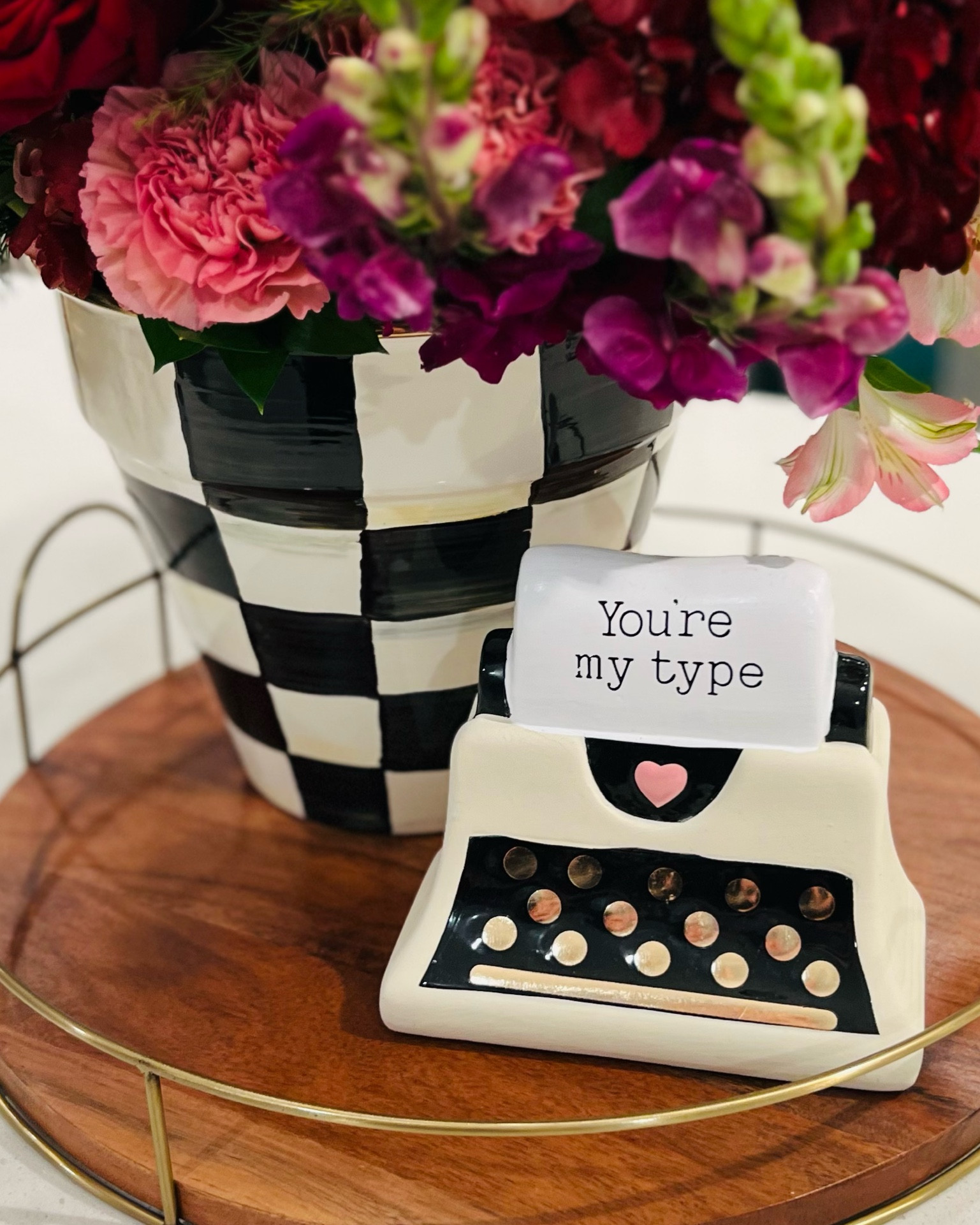 You’re My Type ❤️ 
#homedecor #valentinesday #springdecor #mackenziechilds #courtlycheck #enamel #gardenpot #flowers #freshflowers #woodentray #target #targethomedecor #targetseasonaldecor #targetvalentinesday #hearthandhandwithmagnolia 

#LTKhome #LTKSeasonal