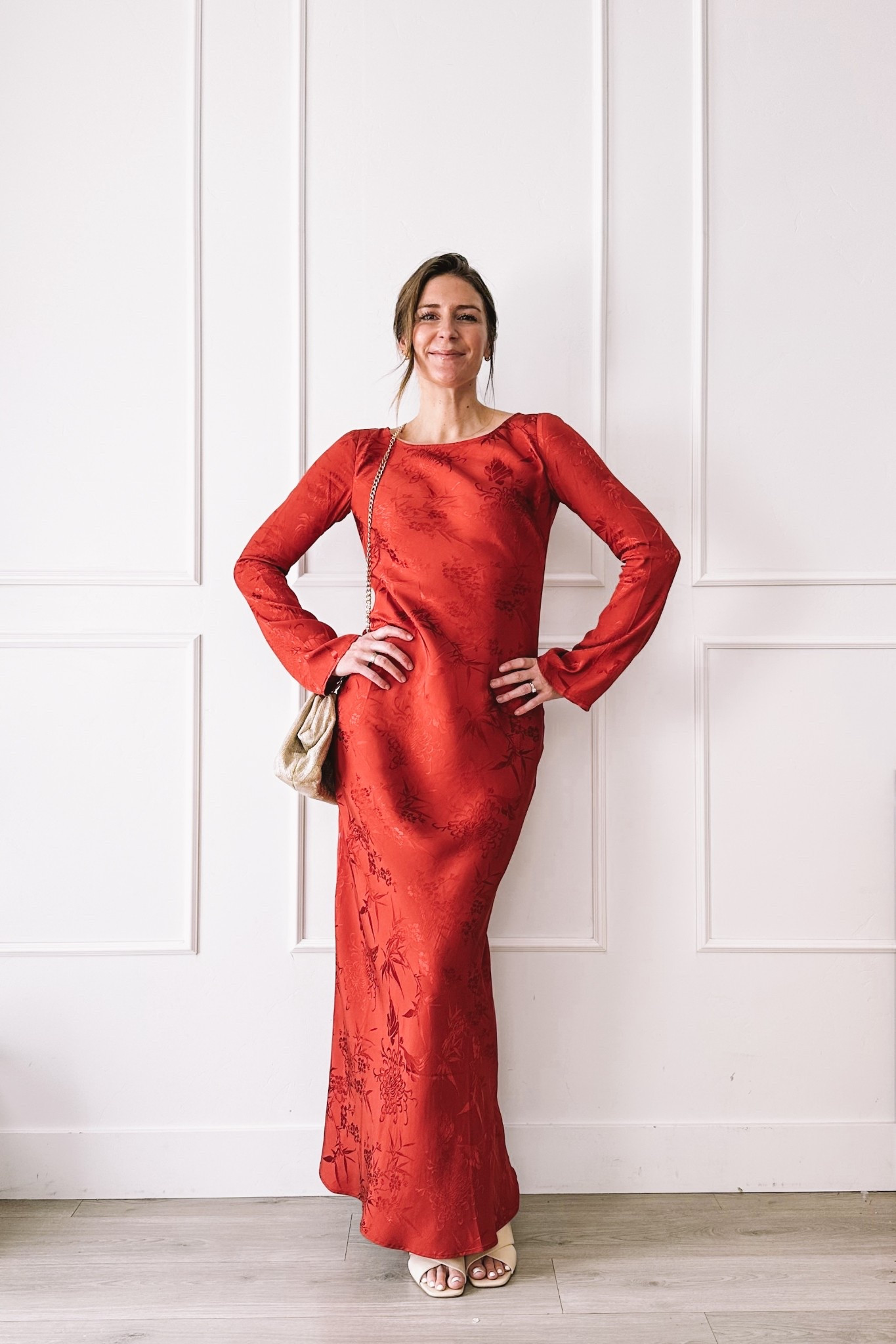 Valentine’s Day outfit featuring a red maxi dress with an elegant, fitted silhouette.
Perfect for a fancy dinner date or dressed-up night out — classic, romantic, and timeless.

#LTKgrwm #LTKootd #LTKSeasonal