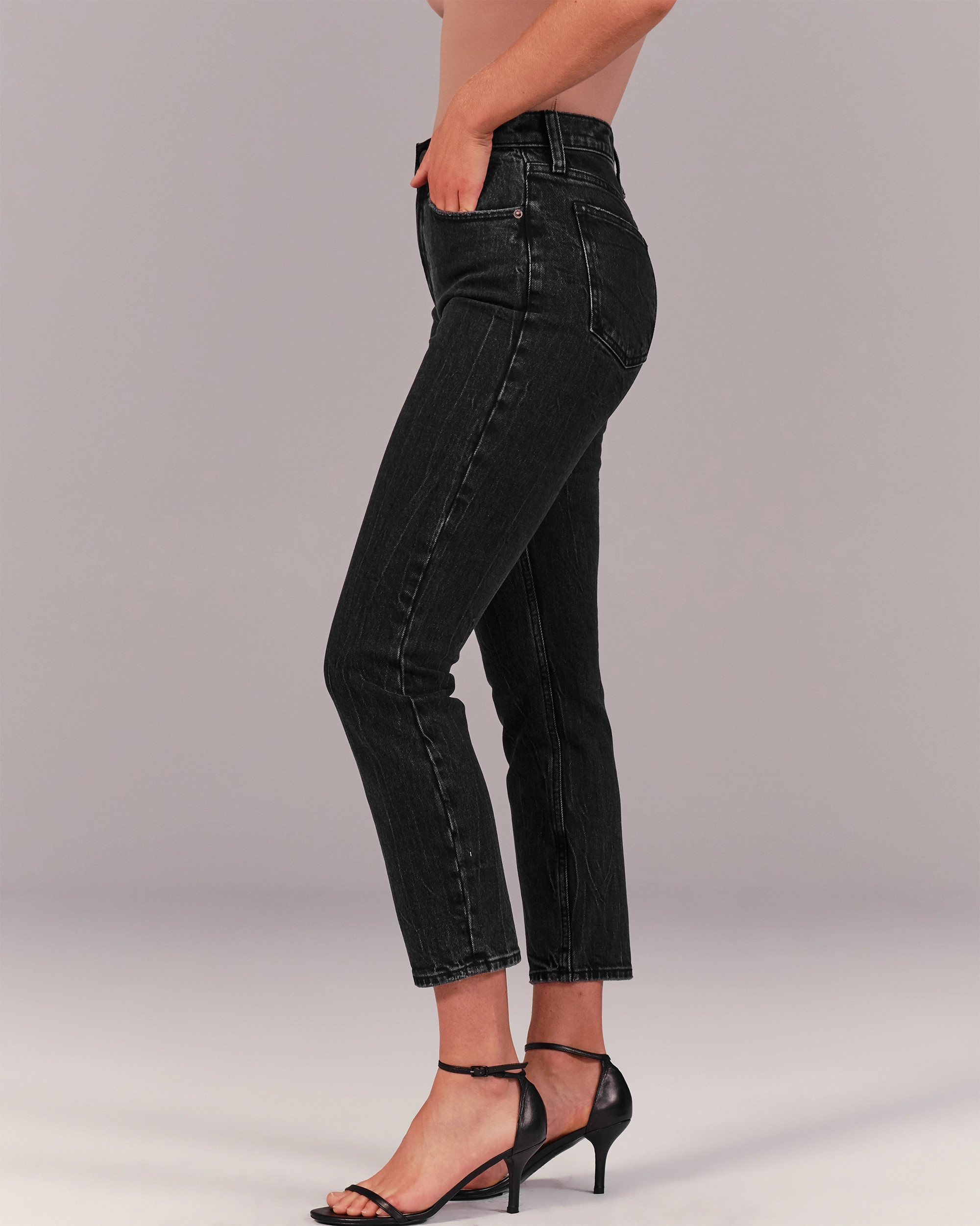 High Rise Mom Jeans | Abercrombie & Fitch (US)
