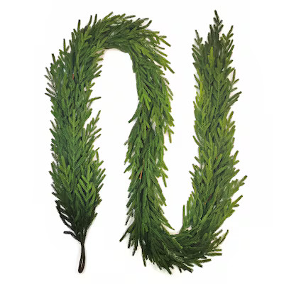 Holiday Living Indoor/Outdoor (non powered) 9-ft Artificial Garland | Lowe's