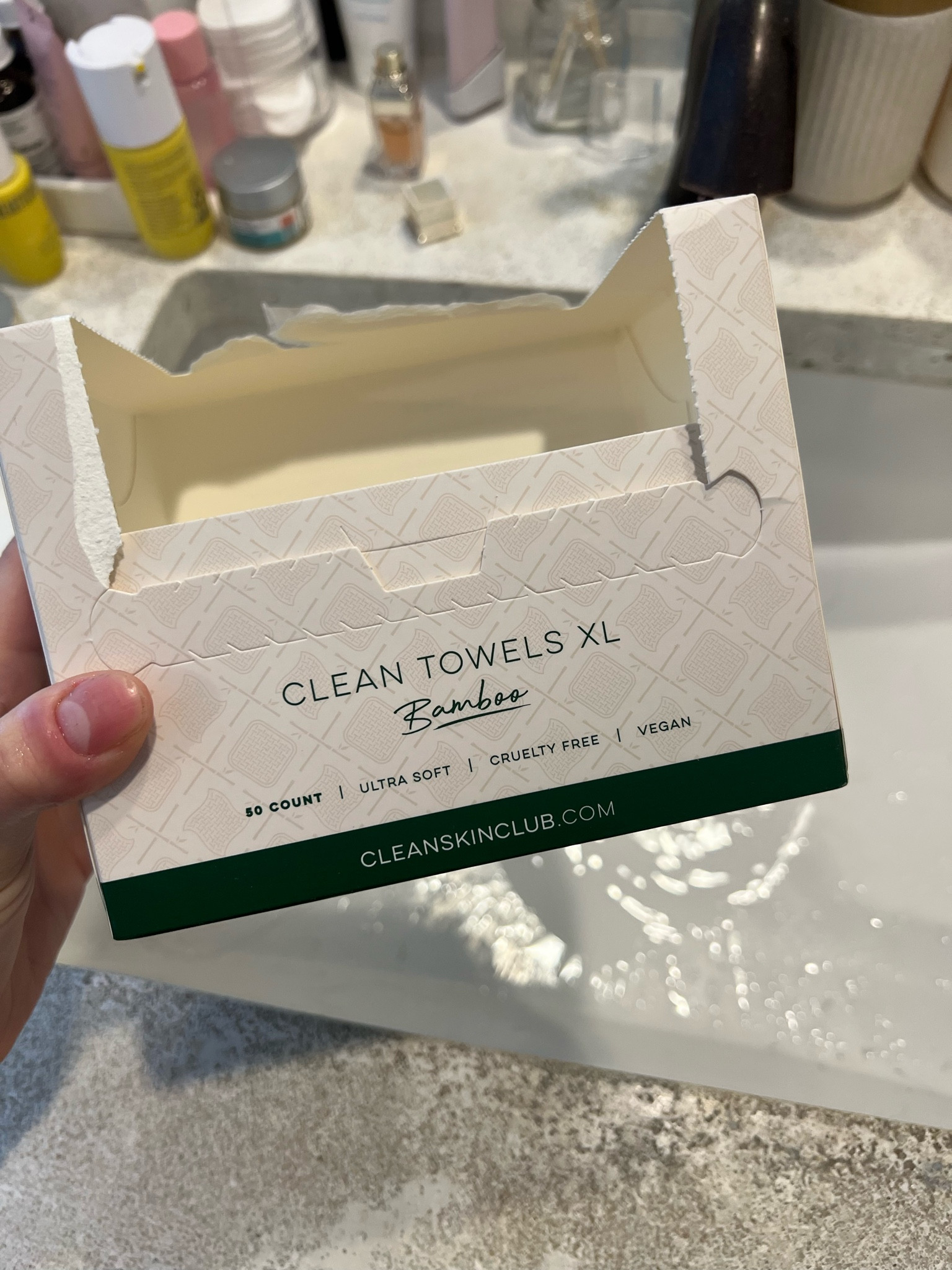 The best for washing/drying your face to avoid bacteria 

#LTKGiftGuide #LTKfindsunder50 #LTKbeauty