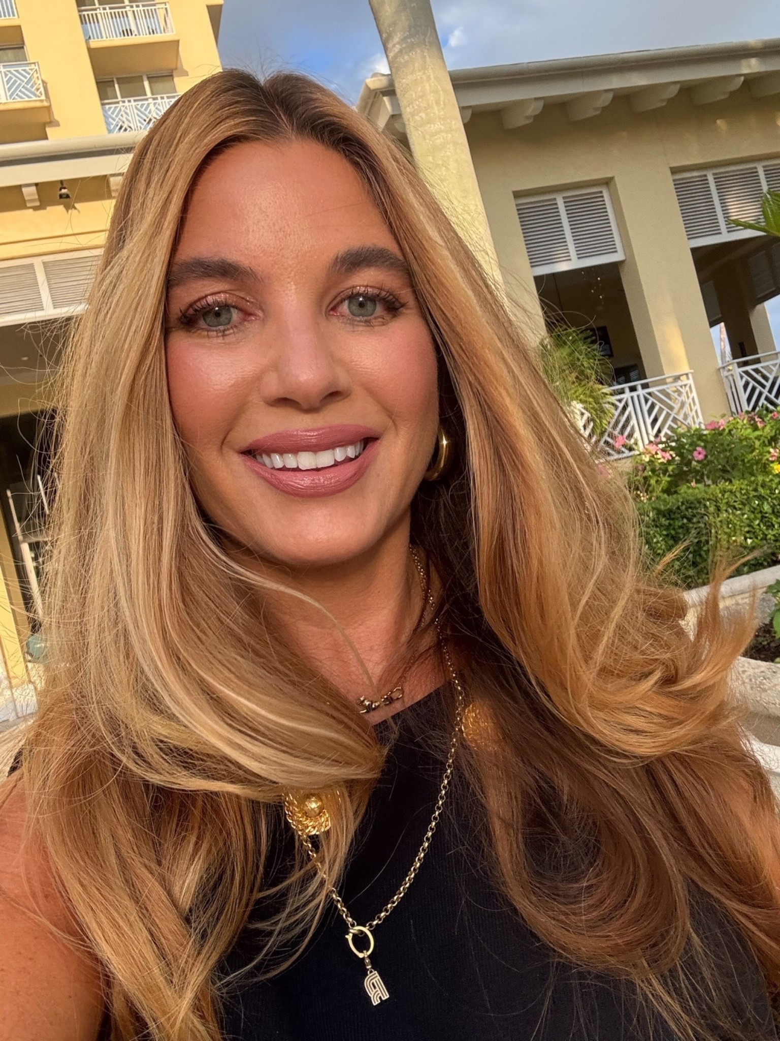 Yse beauty extreme glow, Maxine’s revenge French face, Westman atelier Creme bronzer 01, Sarah Creal blush in Sunshine, Anna Sui blush in baby, Laka lip stain in espresso tantrum, Armani lipstick 503 and Patrick Ta eyeshadow in when the sun sets  
Top: medium
Skirt: medium 
Shoes: TTS
Hair: T3 hot rollers + Sea Glass 
Bag: Celine 

#LTKBeauty #LTKTravel